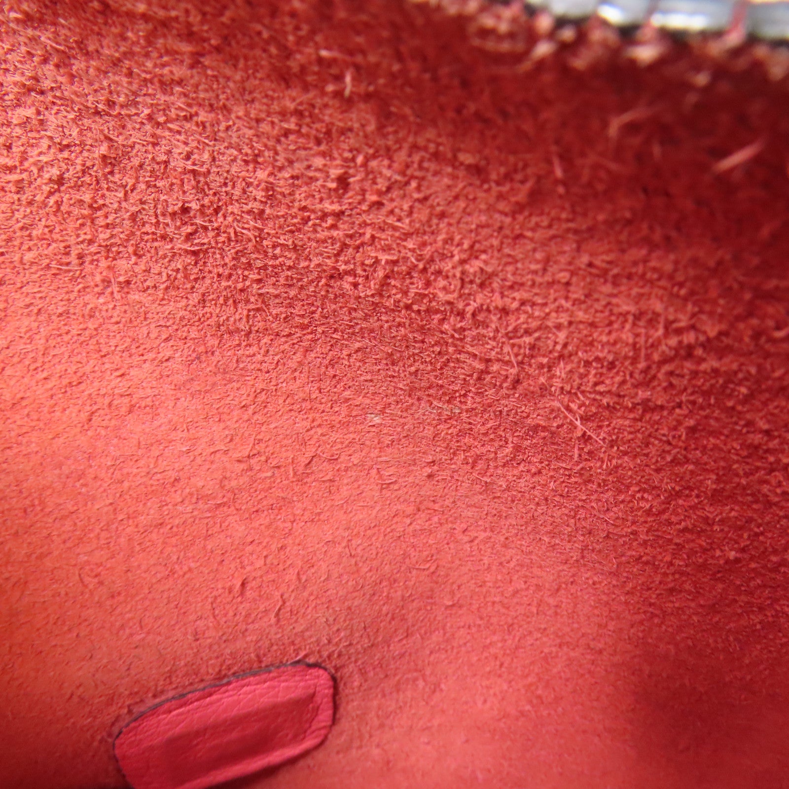 Valentino 牛皮皮革Chain Shoulder Bag金扣鏈帶肩背袋