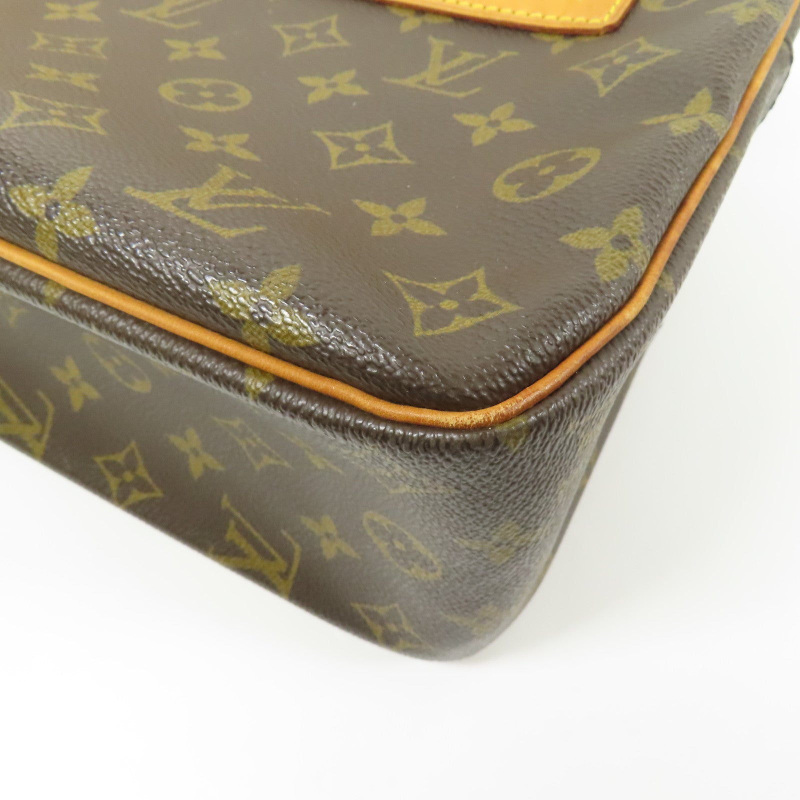 LOUIS VUITTON Monogram Cite GM金扣肩背袋