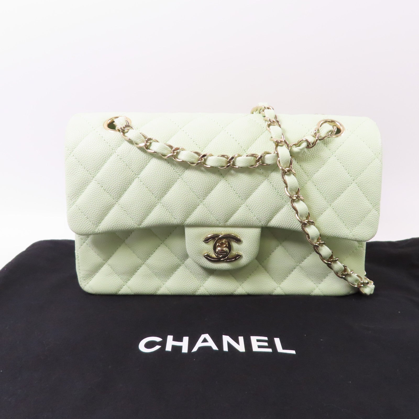CHANEL 牛皮皮革Classic 23金扣鏈帶肩背袋淺綠色