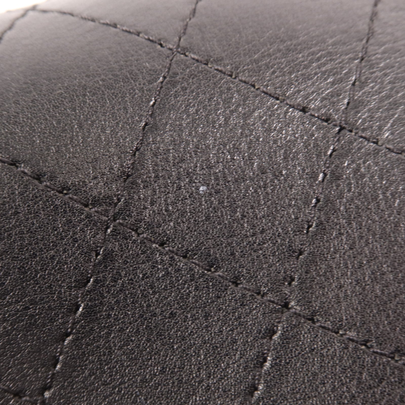 CHANEL 牛皮皮革Chain Shoulder金扣鏈帶肩背袋