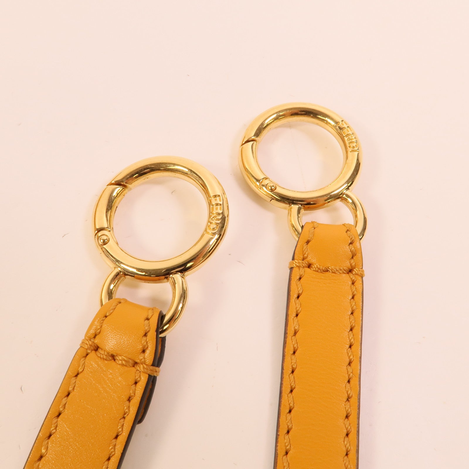 FENDI 牛皮皮革Peekaboo手挽肩背兩用袋