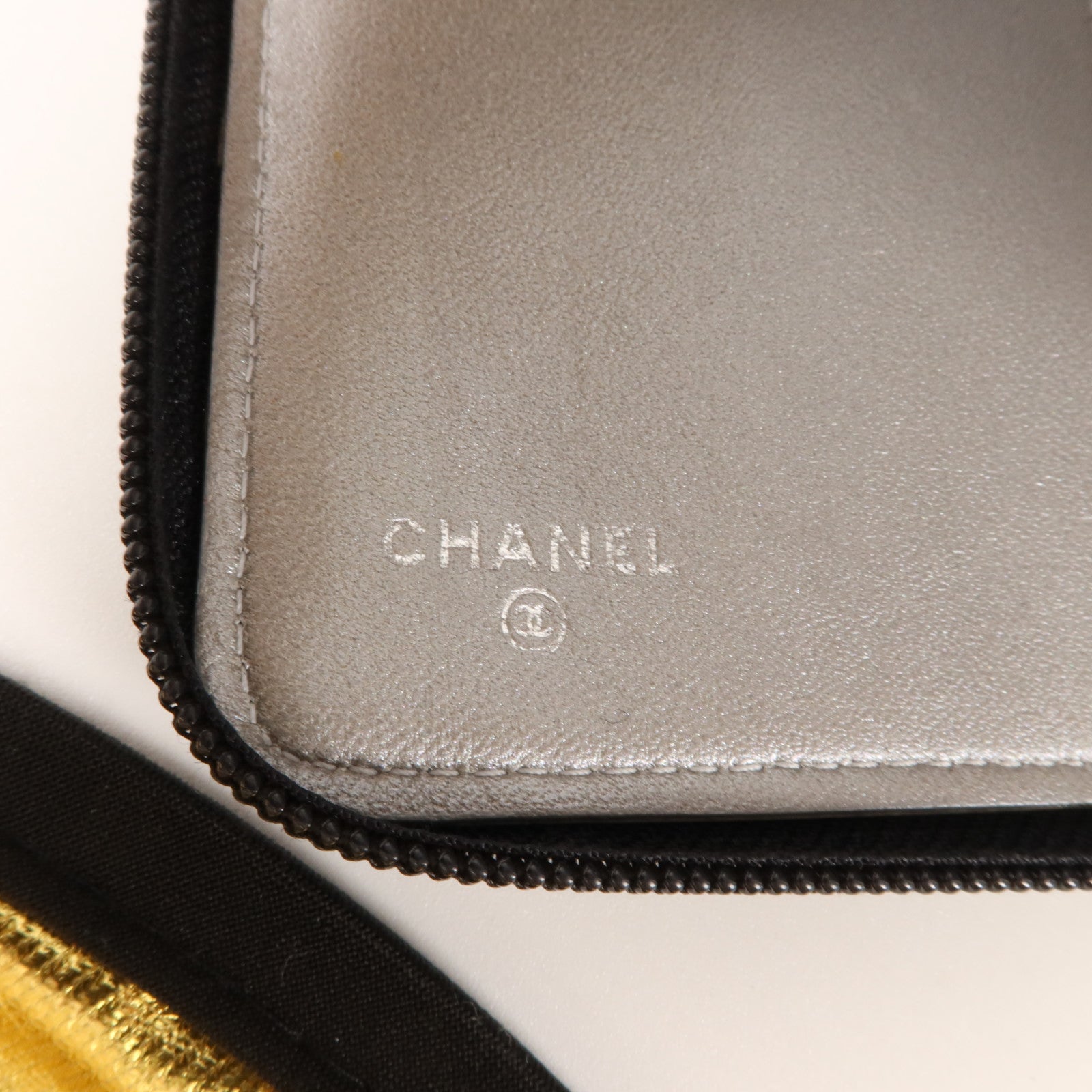 CHANEL 牛皮皮革Camellia Zip Around Long Wallet金扣長錢包