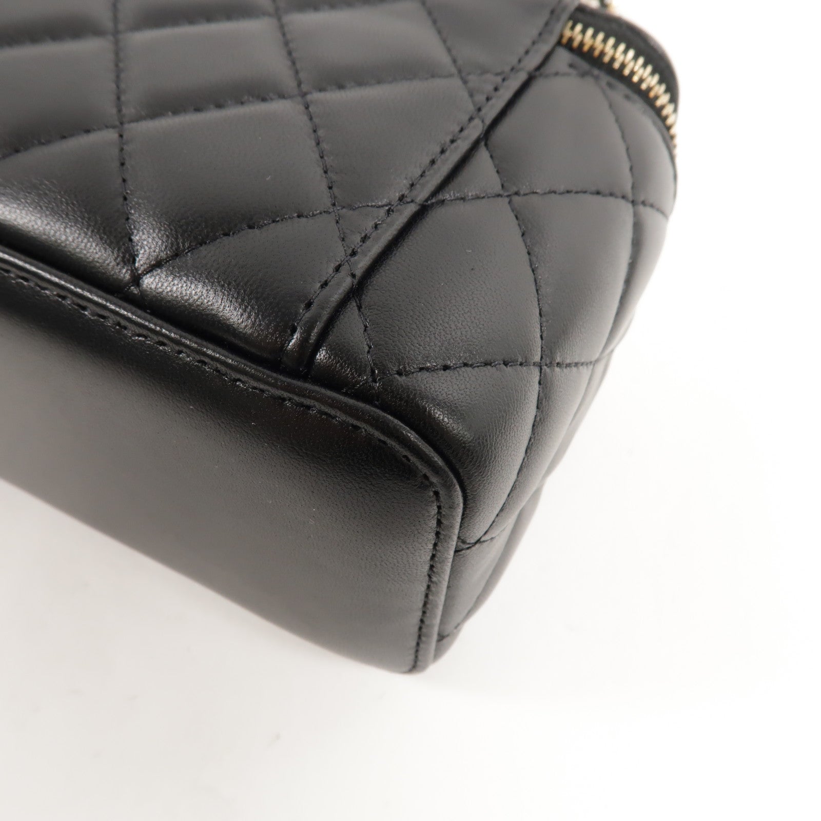 CHANEL 羊皮皮革Vanity Case鏈帶肩背袋