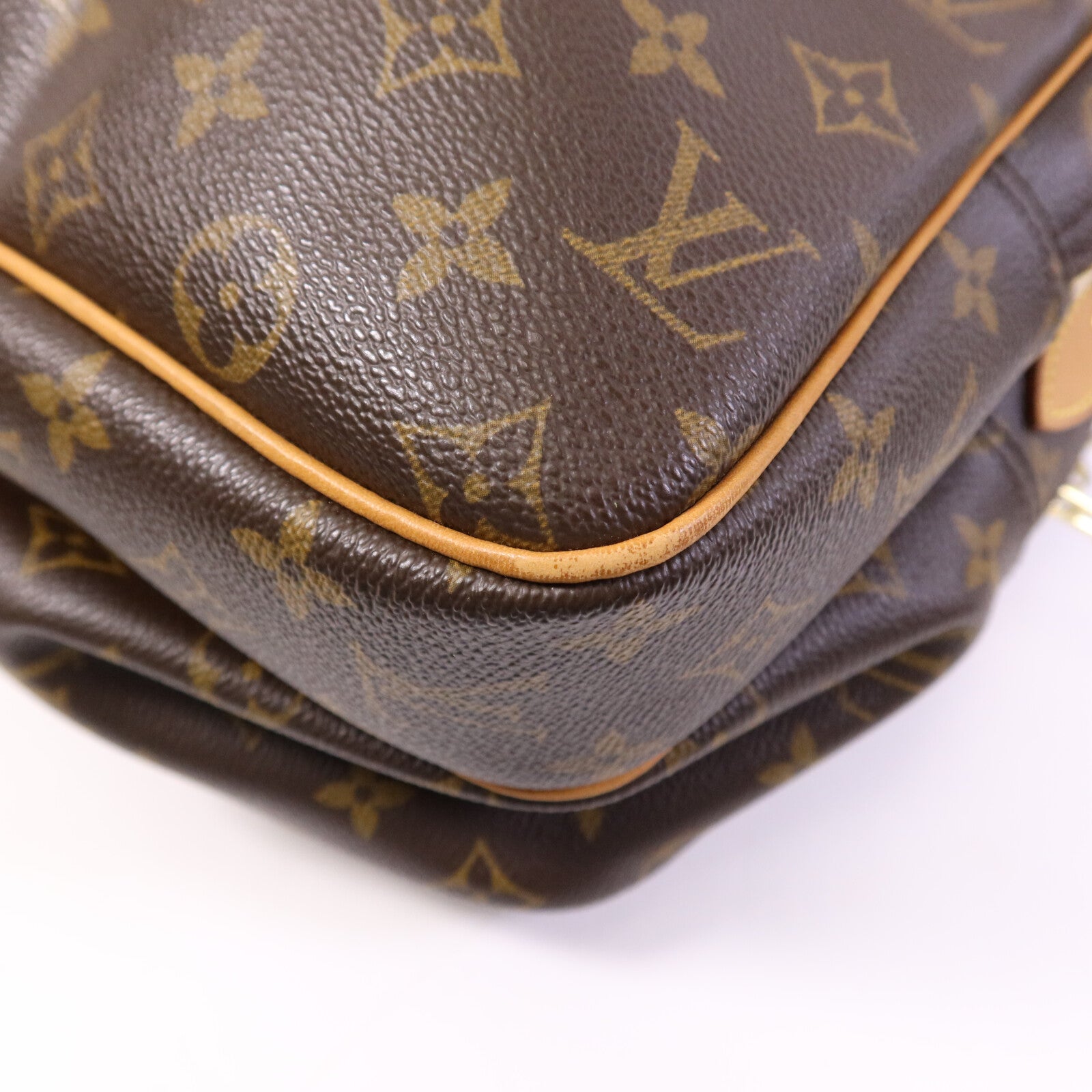 LOUIS VUITTON Monogram Reporter GM金扣肩背袋