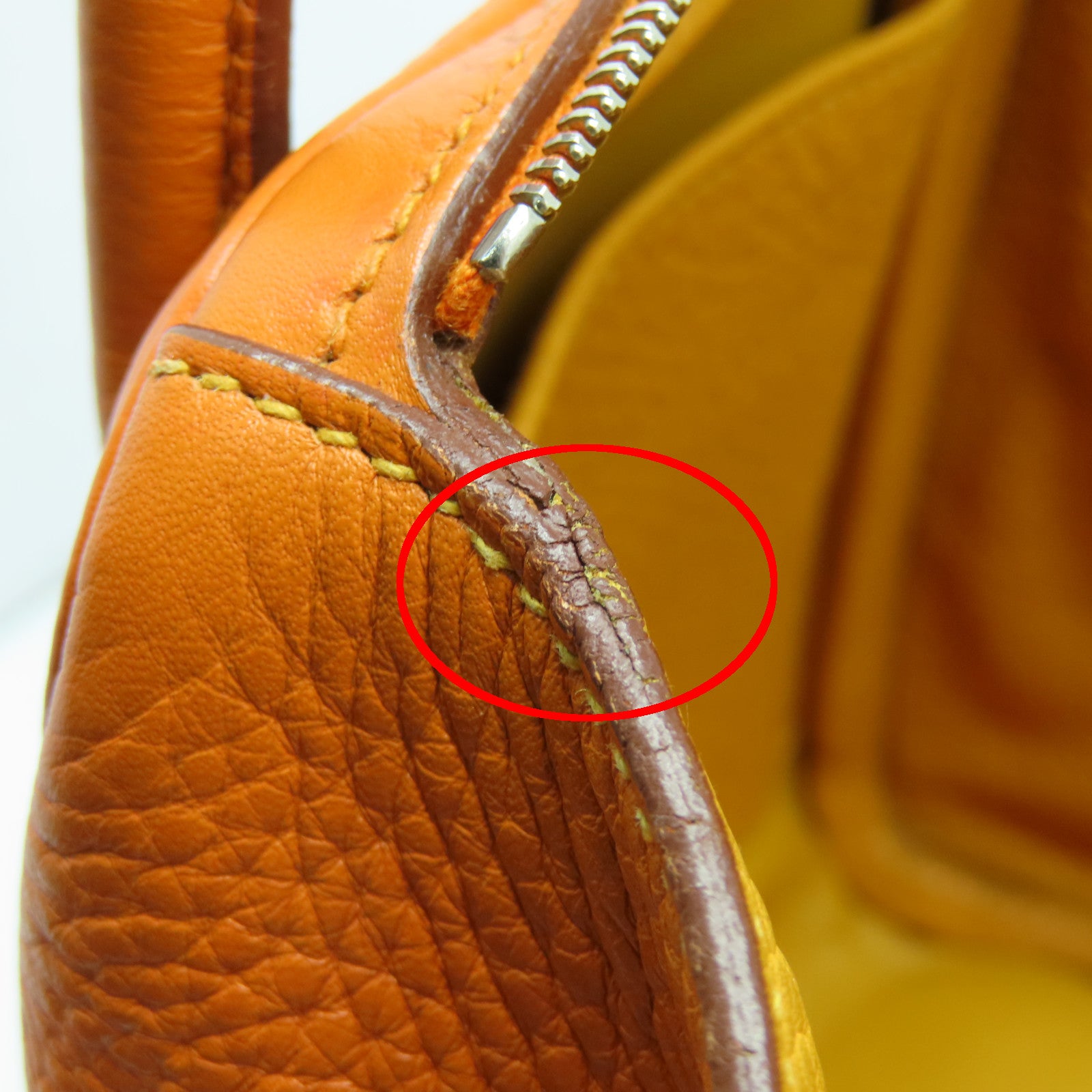 HERMES Taurillon Clemence皮革Lindy 26银扣手挽肩背两用袋橙色