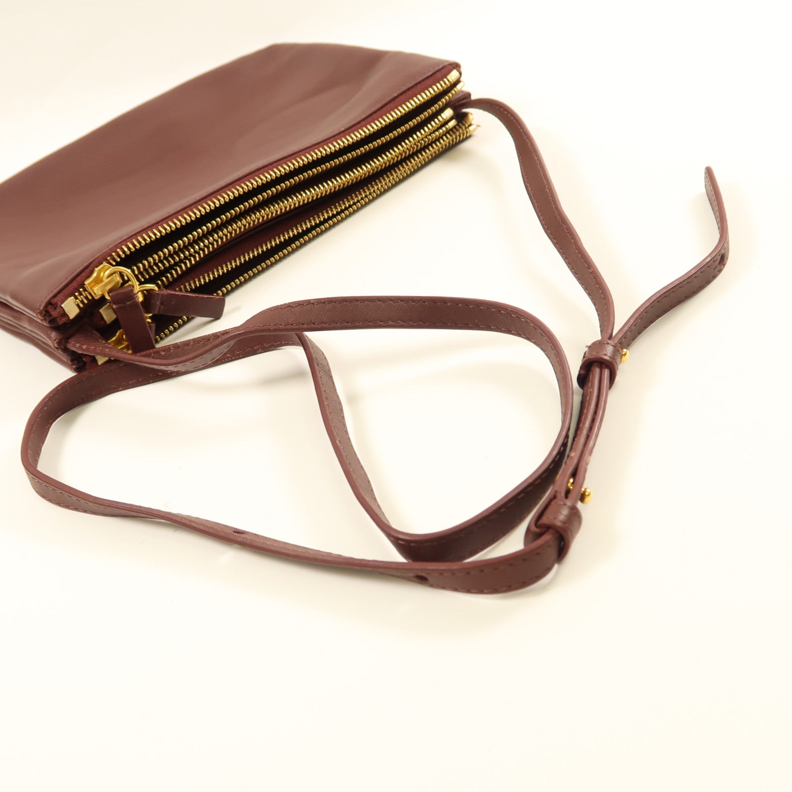 CELINE 牛皮皮革Trio金扣肩背袋酒紅色