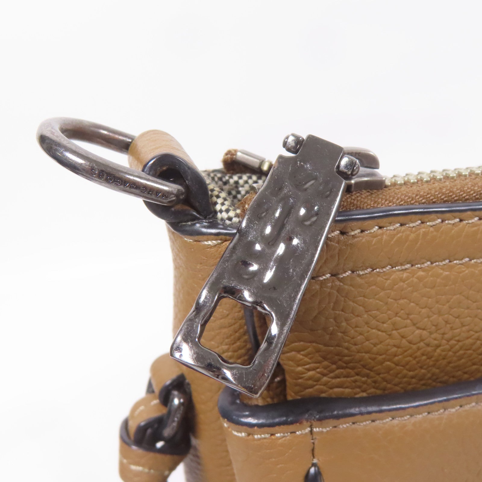 MARC JACOBS 牛皮皮革Shoulder Bag銀扣肩背袋