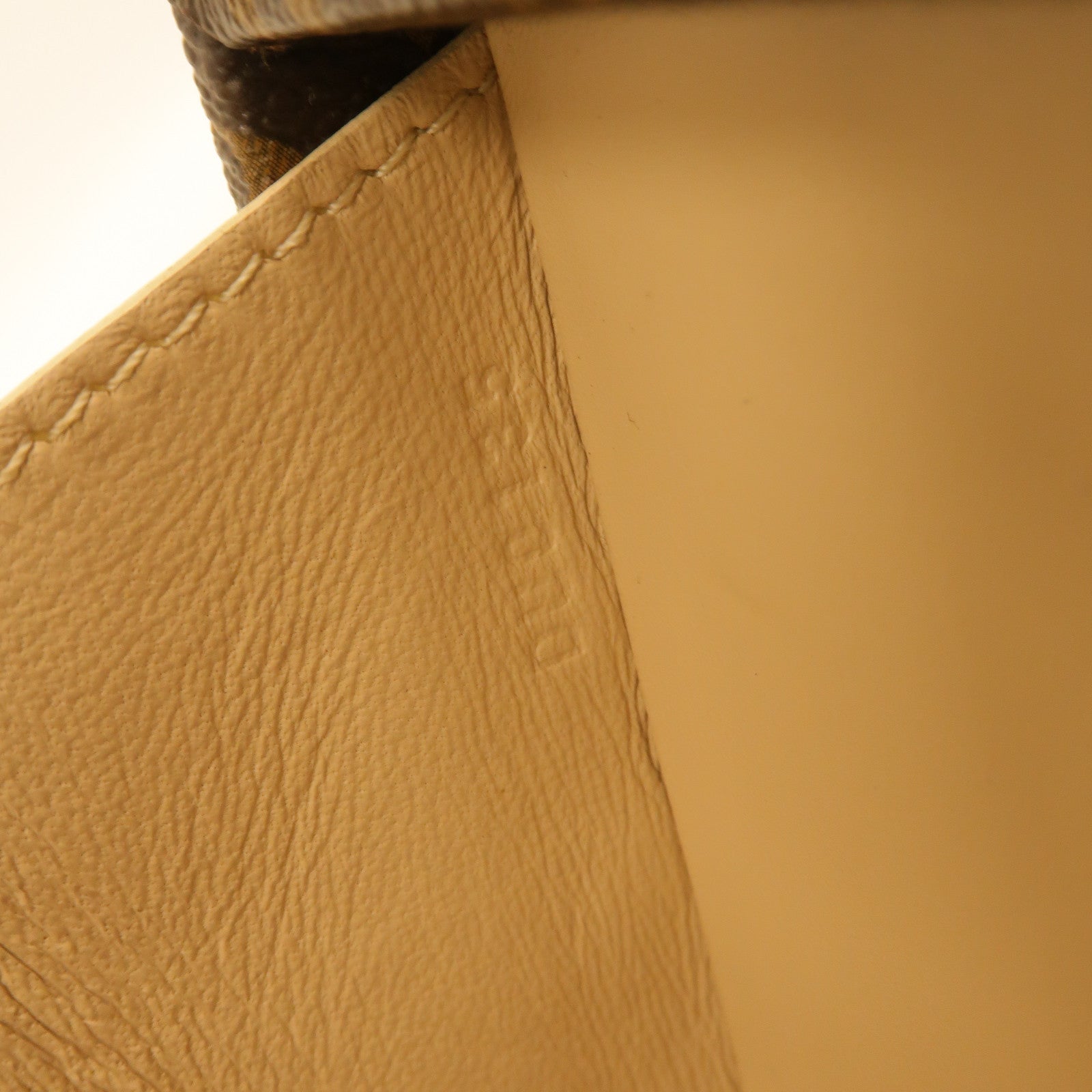LOUIS VUITTON 【激減優惠】Monogram Petite Malle金扣肩背袋黑色/啡色