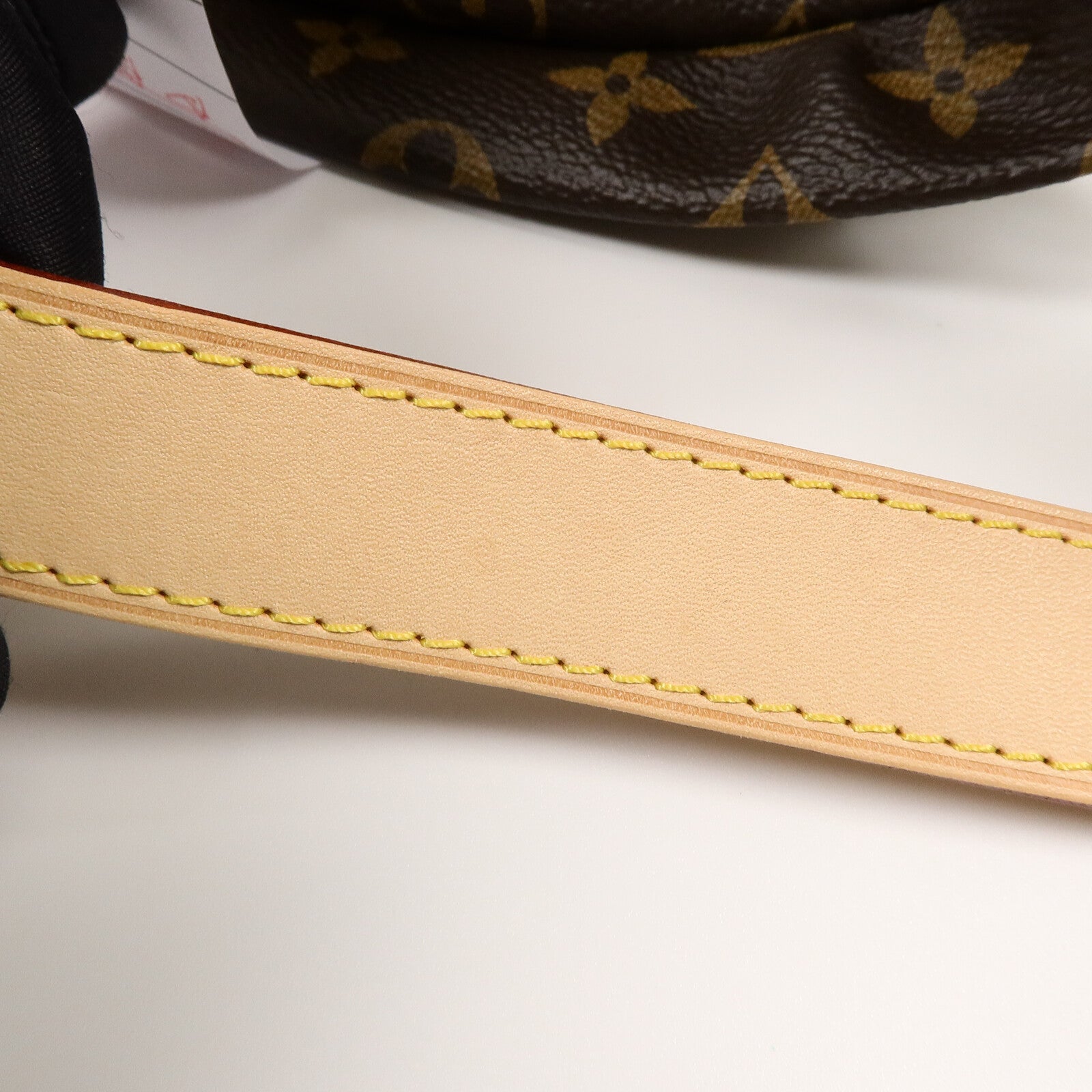 LOUIS VUITTON Monogram Bum Bag腰包