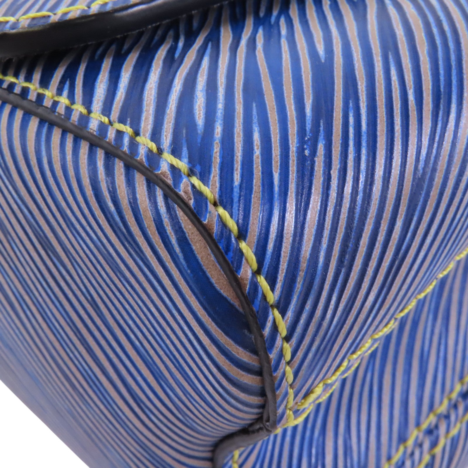 LOUIS VUITTON Epi Twist MM銀扣鏈帶肩背袋