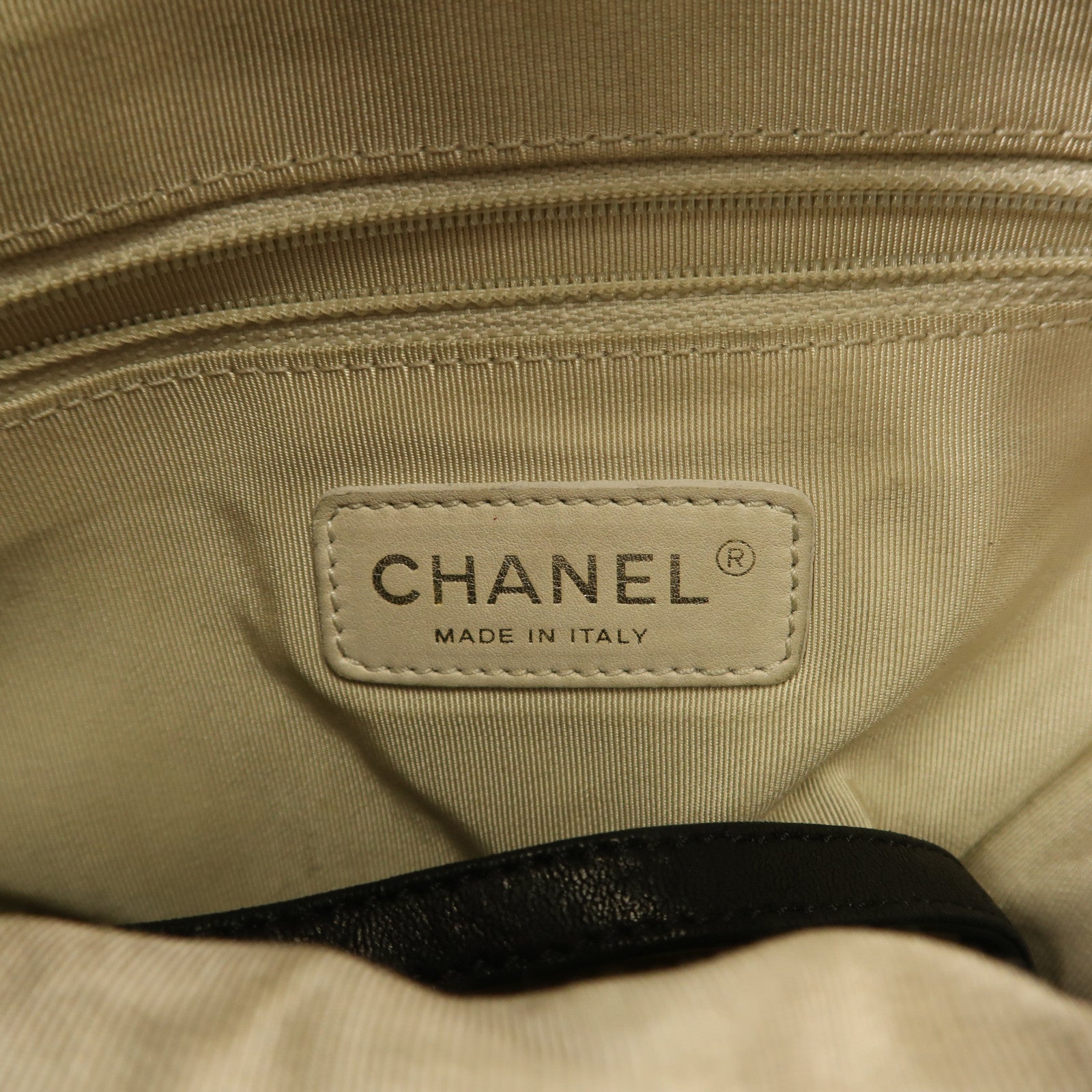 CHANEL 牛皮皮革Chain Shoulder銀扣鏈帶肩背袋