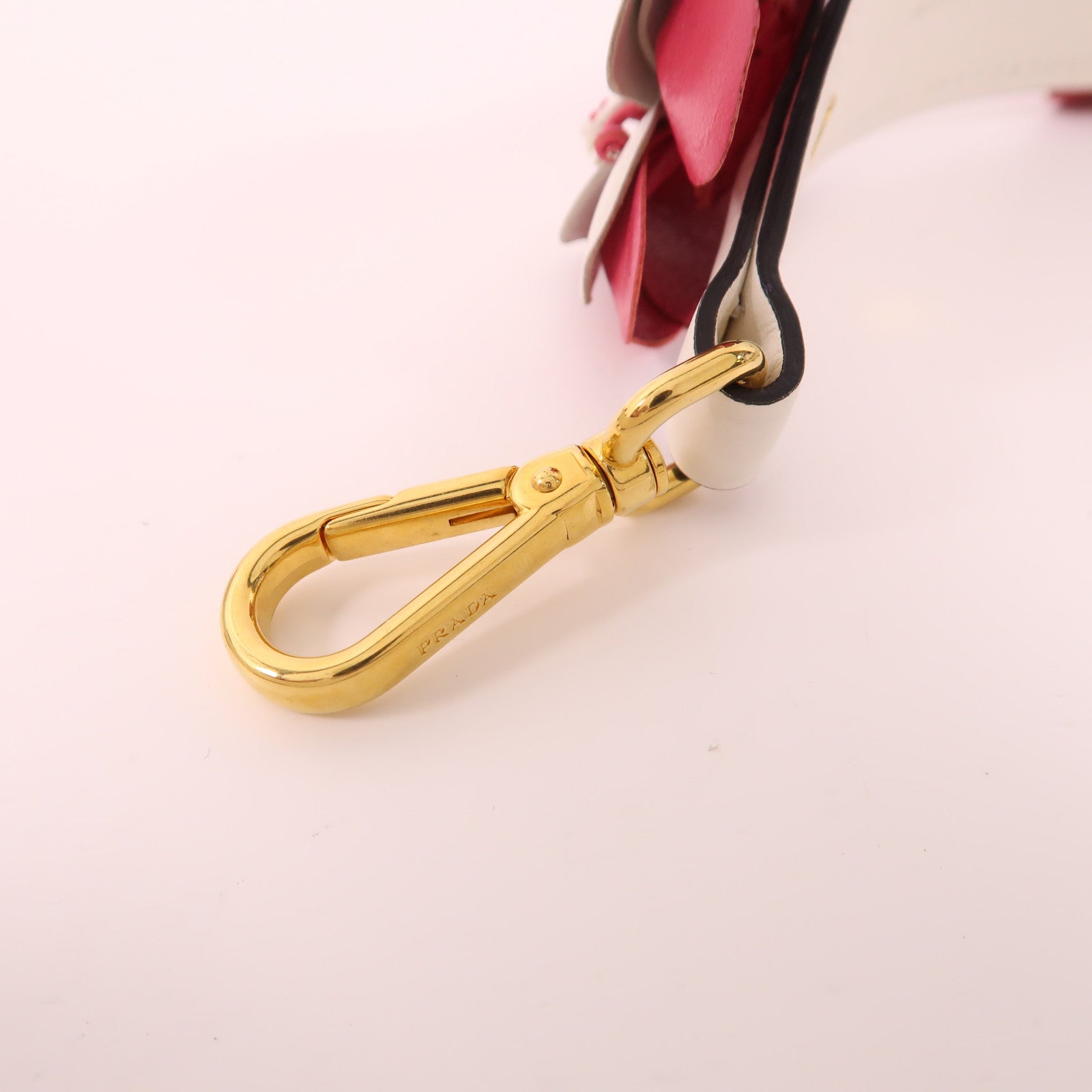 PRADA 皮革Strap金扣肩背帶