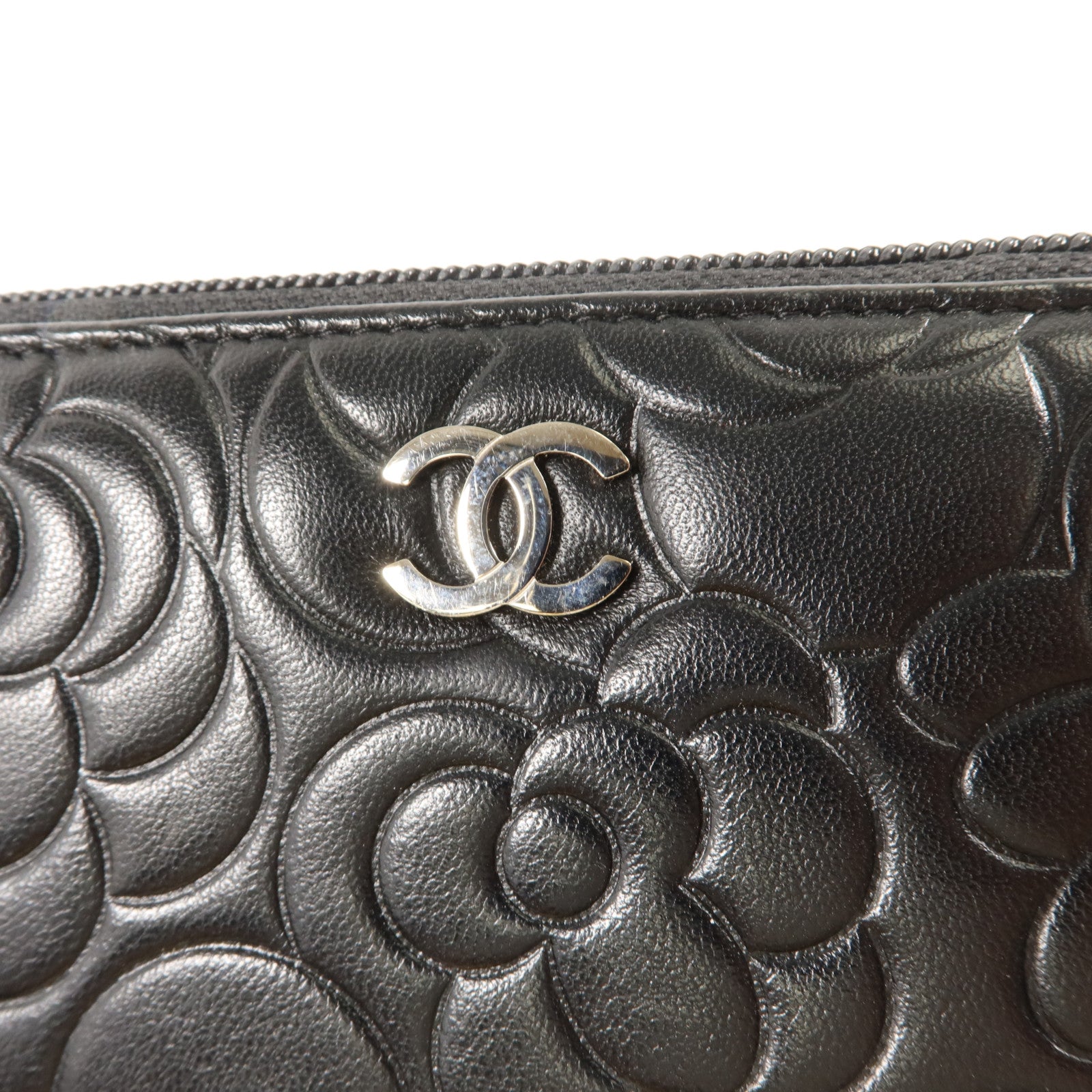 CHANEL 牛皮皮革Camellia Zip Around Long Wallet金扣長錢包