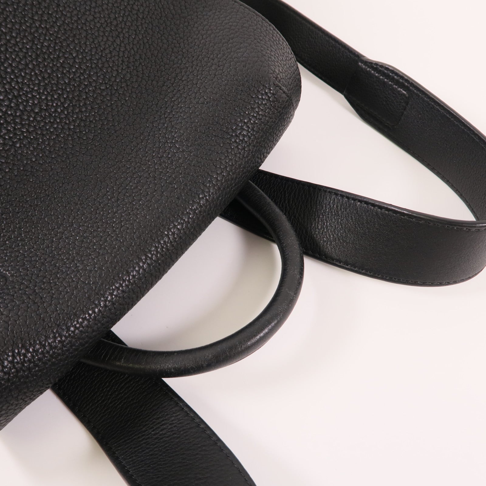 LOEWE 牛皮皮革Backpack銀扣背包