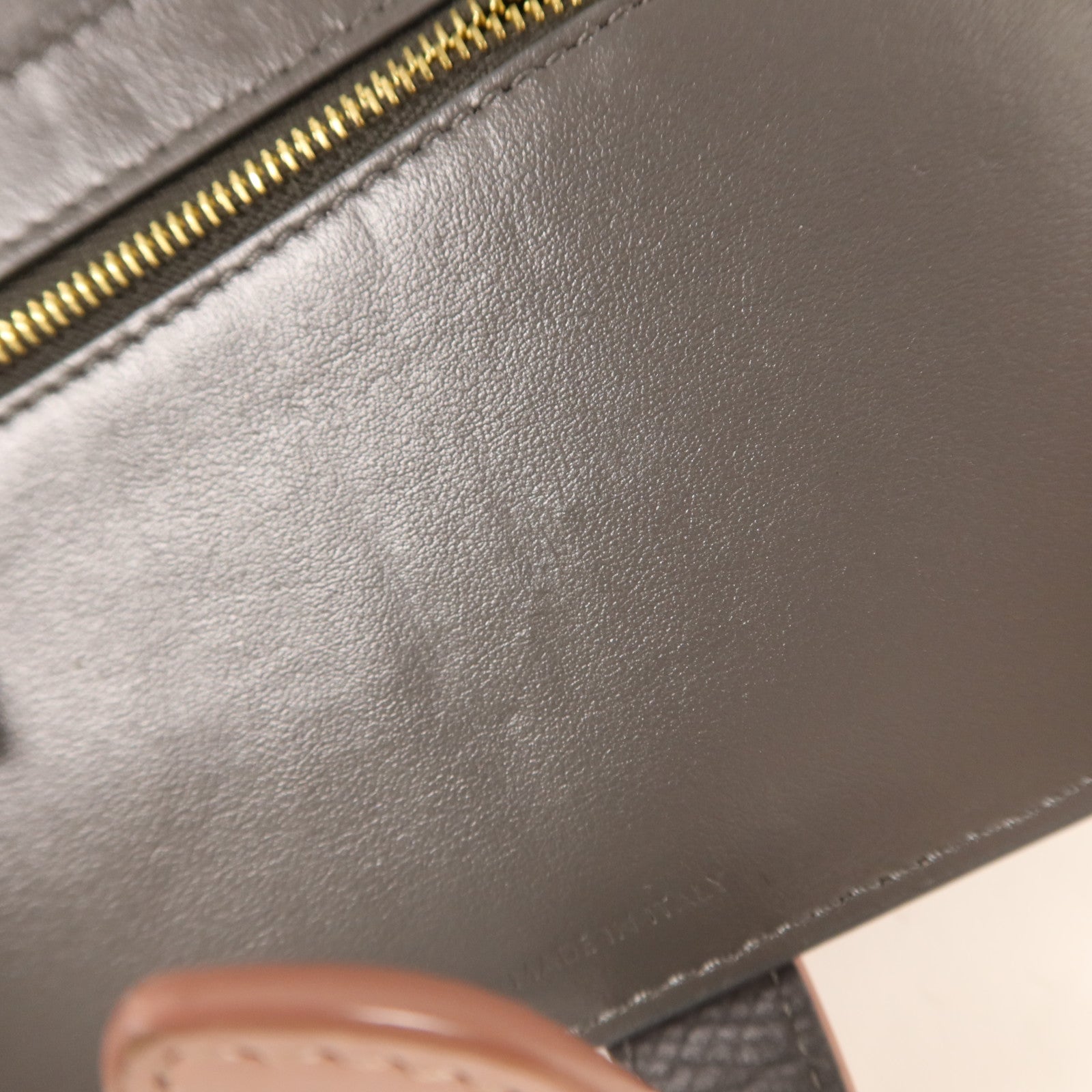 CELINE 牛皮皮革Medium Strap Wallet金扣錢包