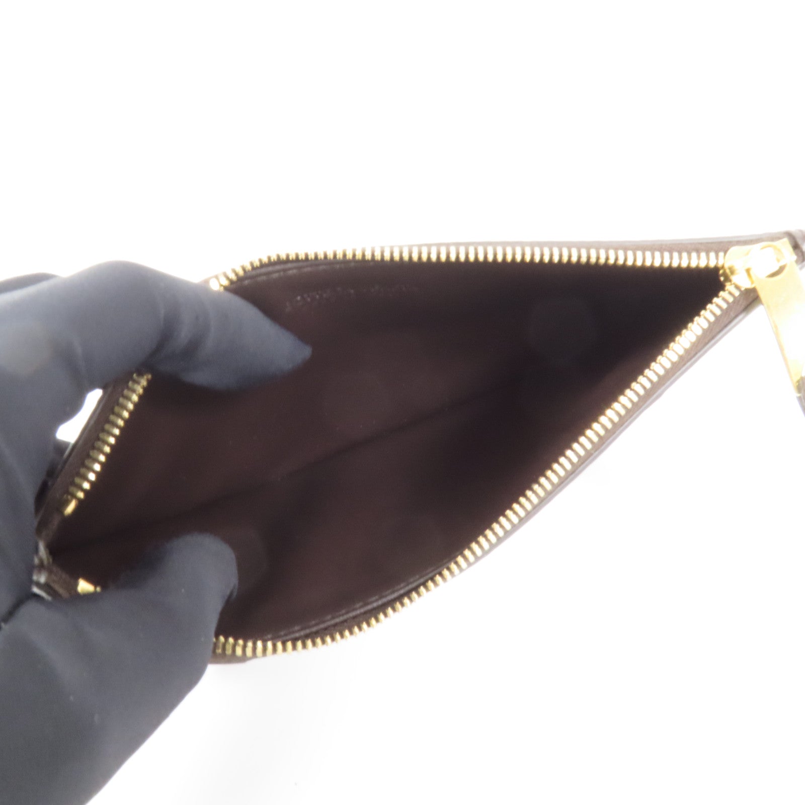 BOTTEGA VENETA 牛皮皮革Pouch wallet金扣手拿包