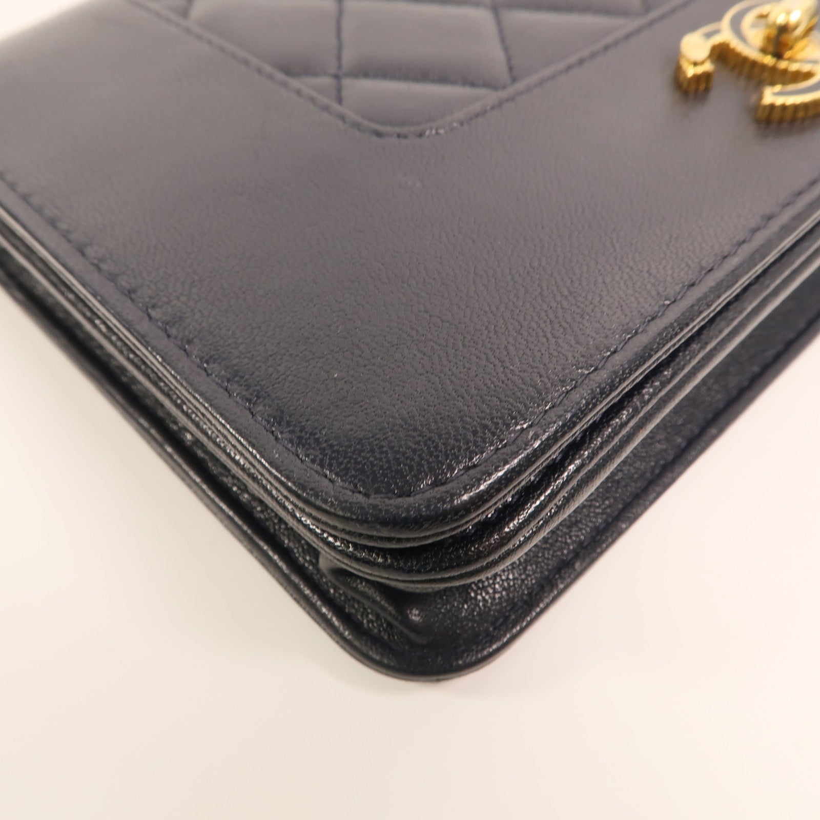 CHANEL 牛皮皮革Mademoiselle Wallet On Chain鏈帶肩背袋
