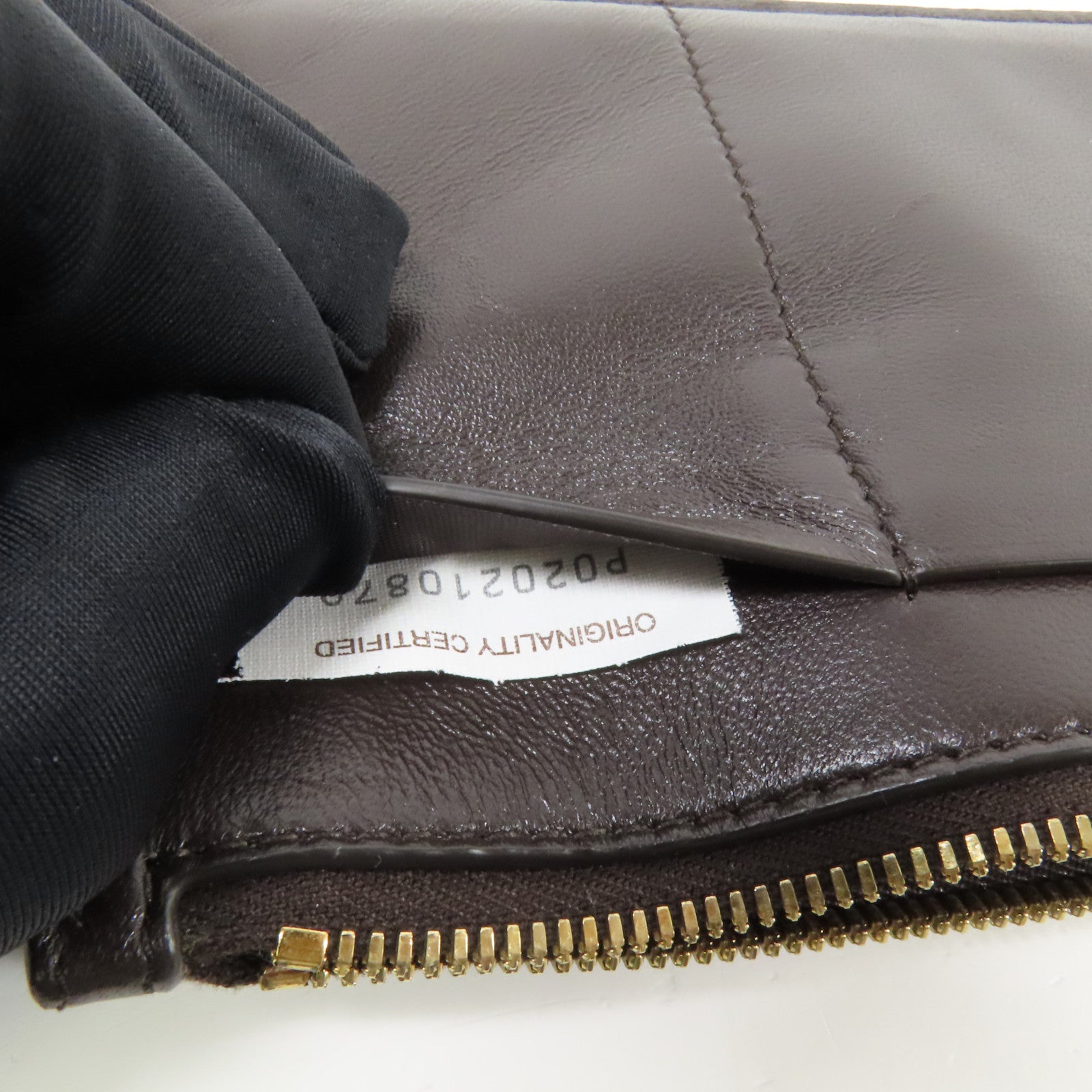 BOTTEGA VENETA 牛皮皮革Pouch wallet金扣手拿包