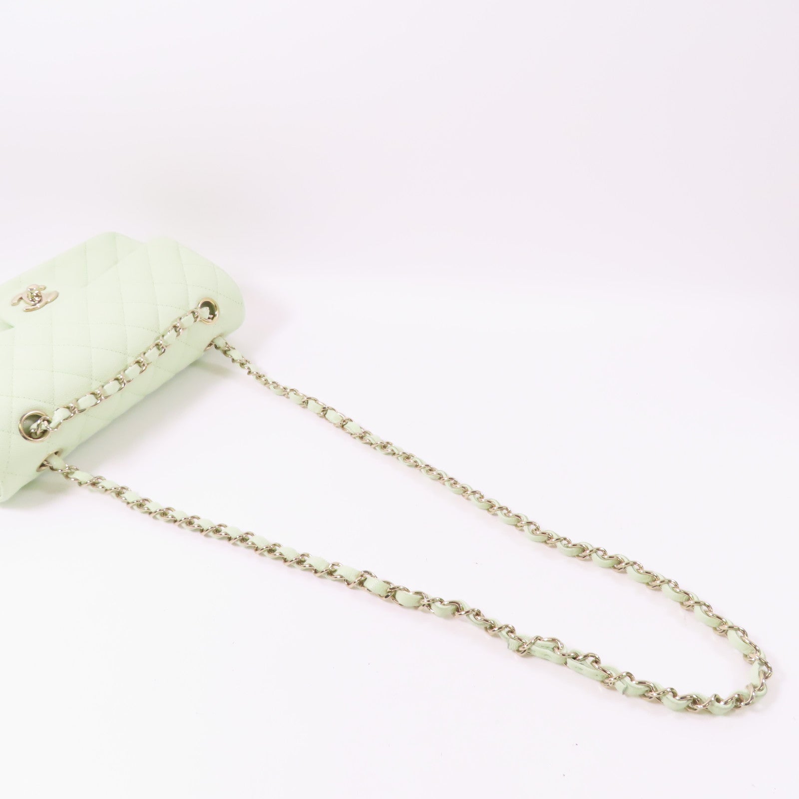 CHANEL 牛皮皮革Classic 23金扣鏈帶肩背袋淺綠色