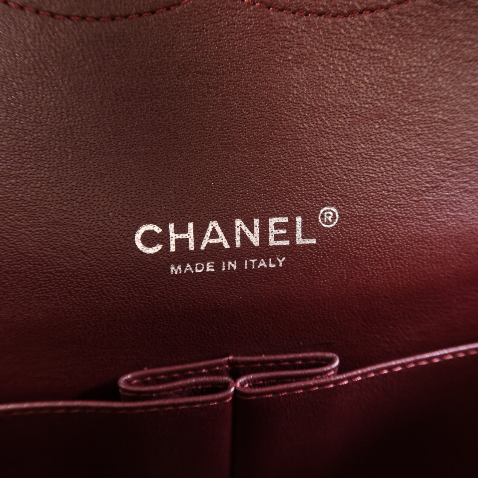 CHANEL 牛皮皮革Maxi Classic銀扣鏈帶肩背袋