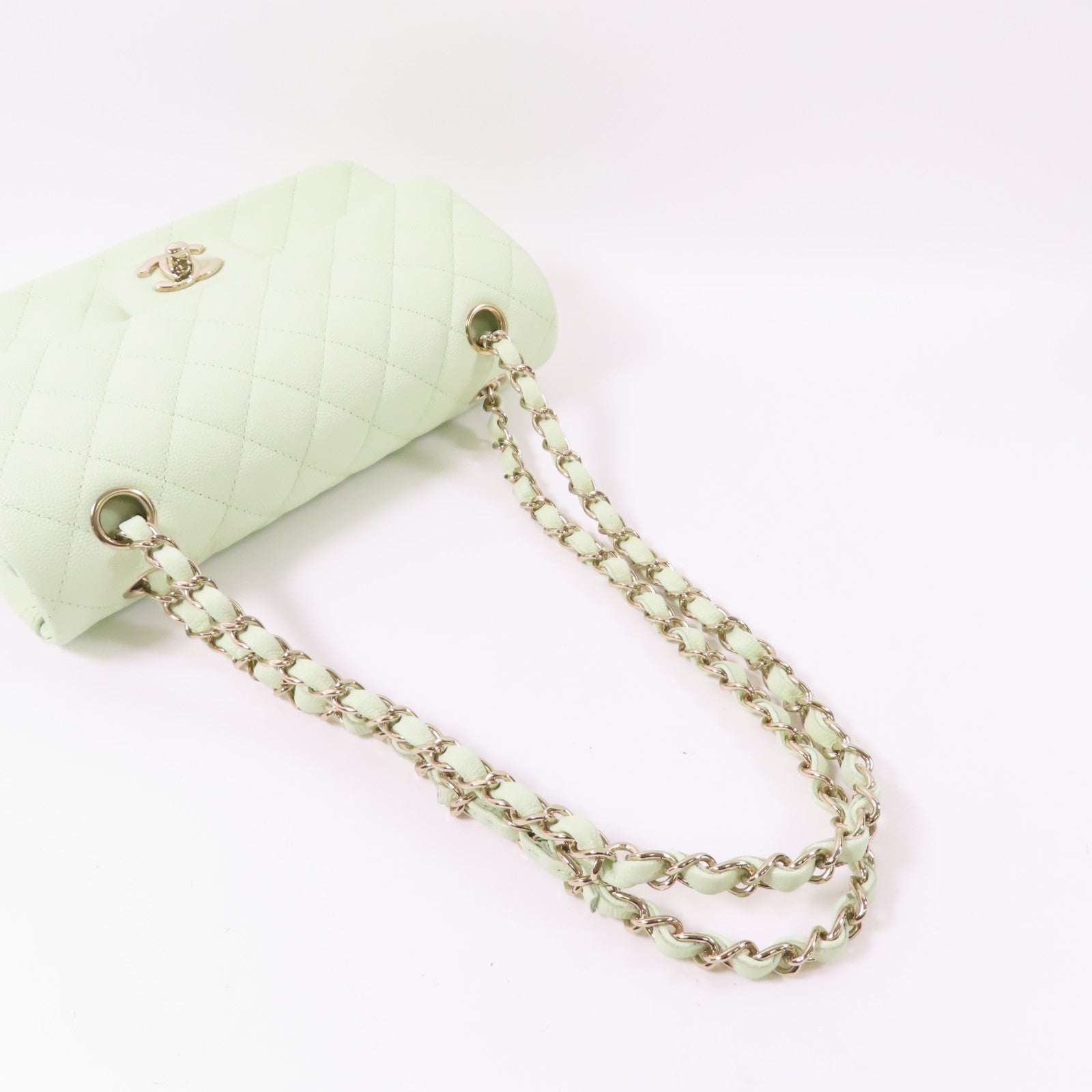 CHANEL 牛皮皮革Classic 23金扣鏈帶肩背袋淺綠色