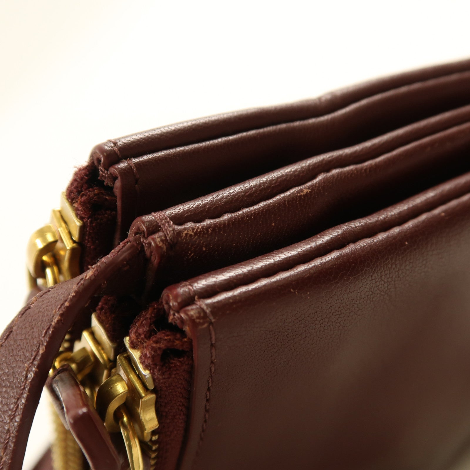 CELINE 牛皮皮革Trio金扣肩背袋酒紅色