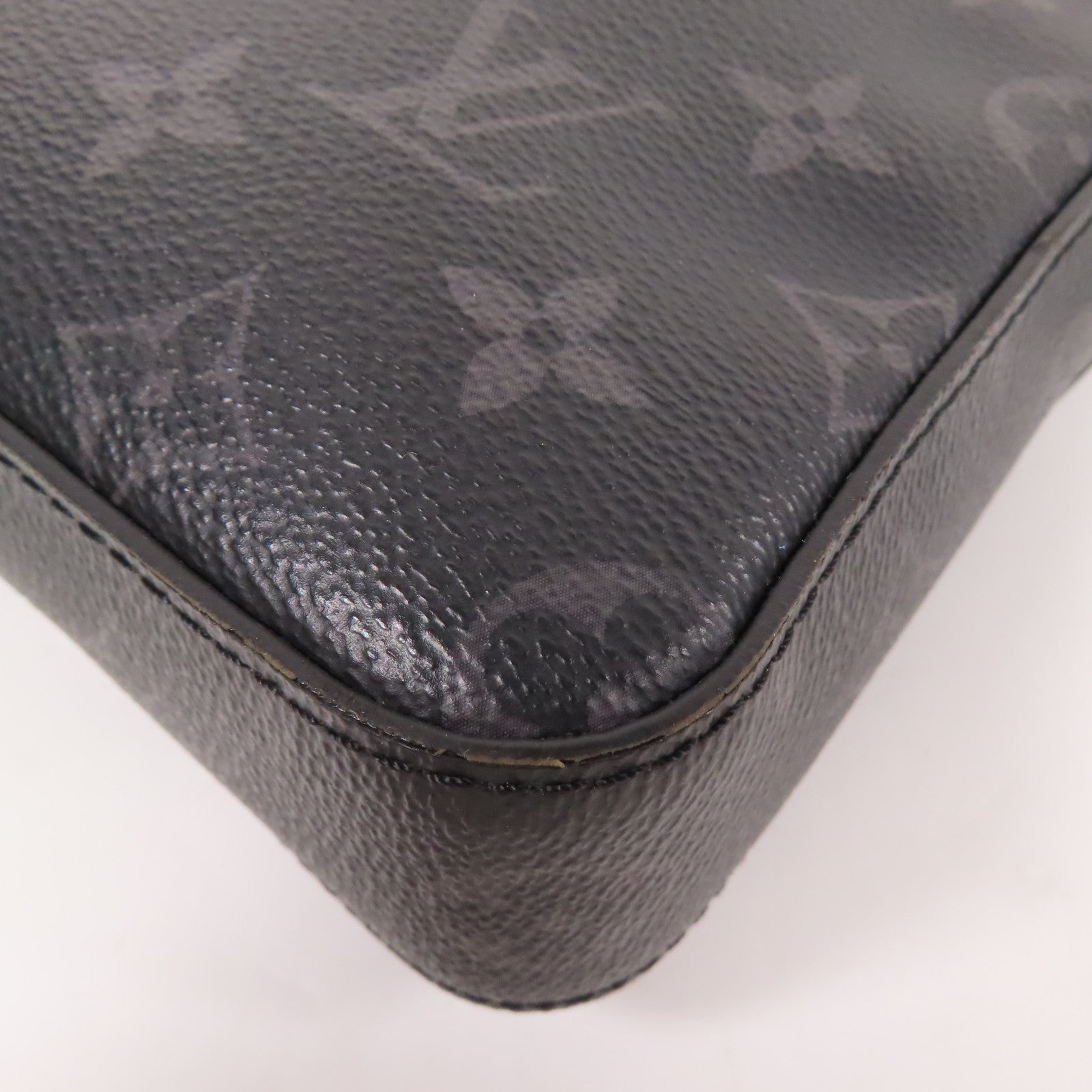 LOUIS VUITTON LV SHW Trio Messenger Shoulder Bag M69443 Monogram Eclipse Reverse