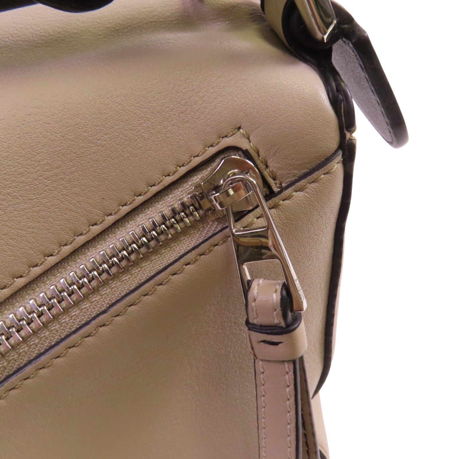 LOEWE 牛皮皮革Loewe Puzzle Bag Small銀扣手挽肩背兩用袋