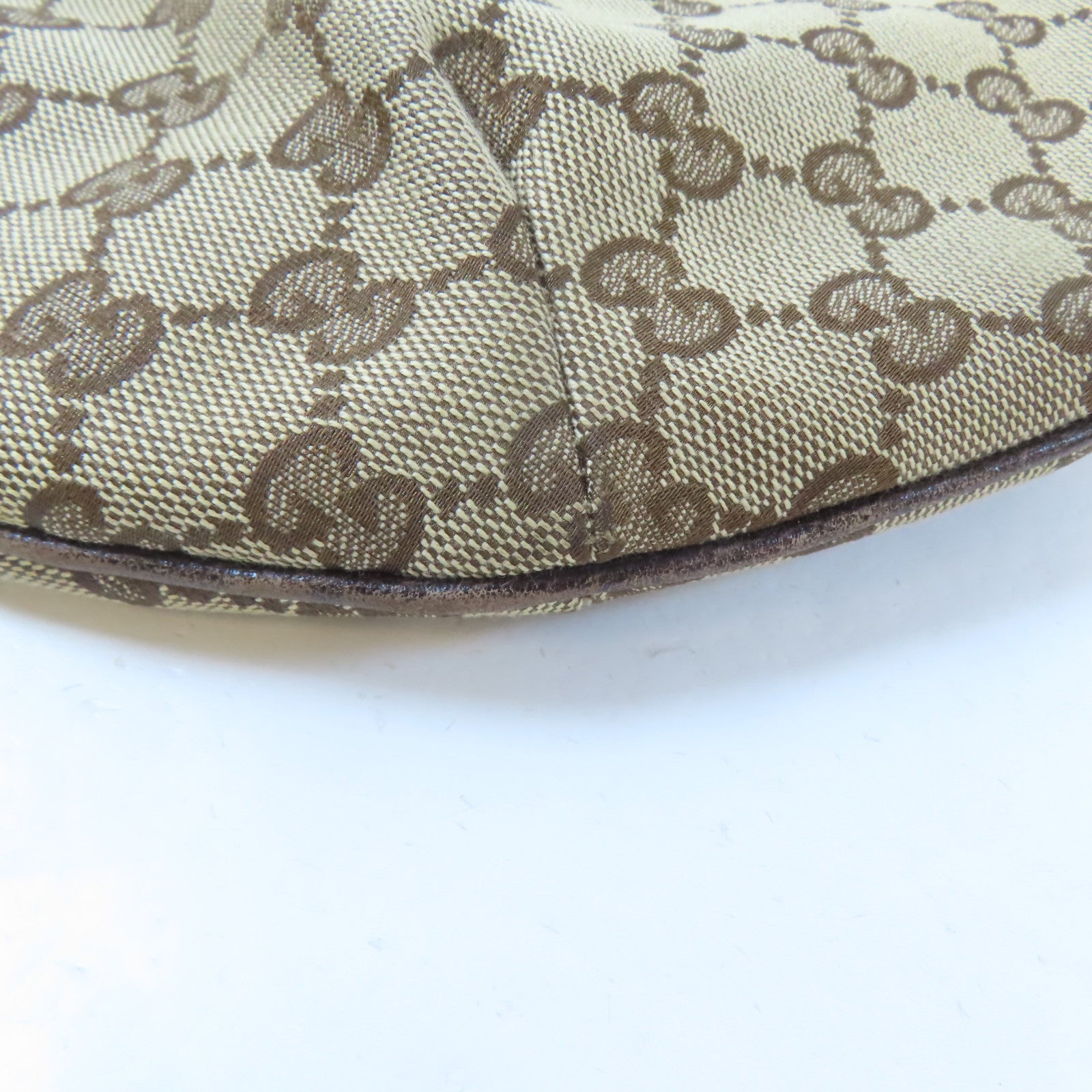 GUCCI 帆布Shoulder Bag金扣肩背袋啡色