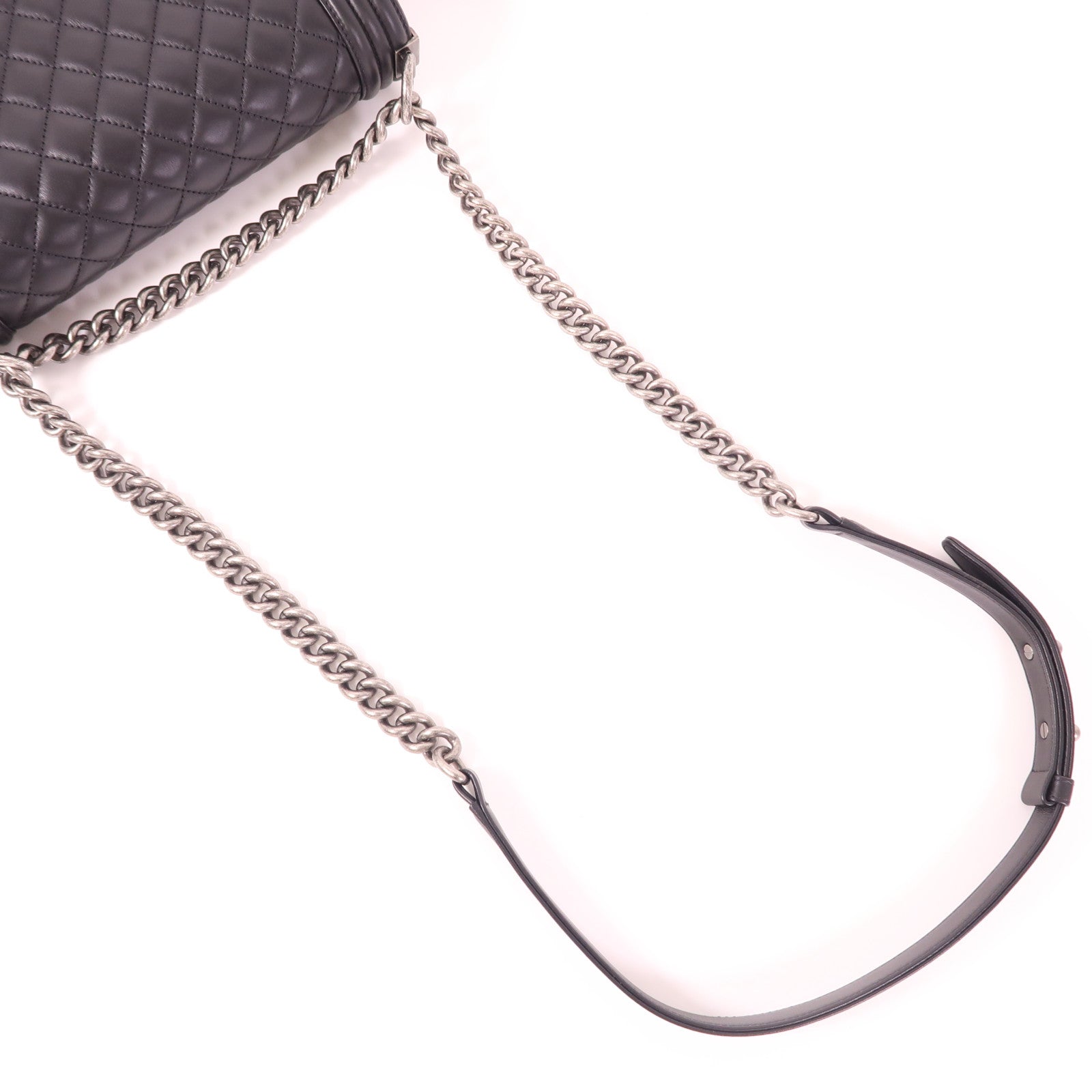 CHANEL 羊皮皮革Boy 25銀扣鏈帶肩背袋