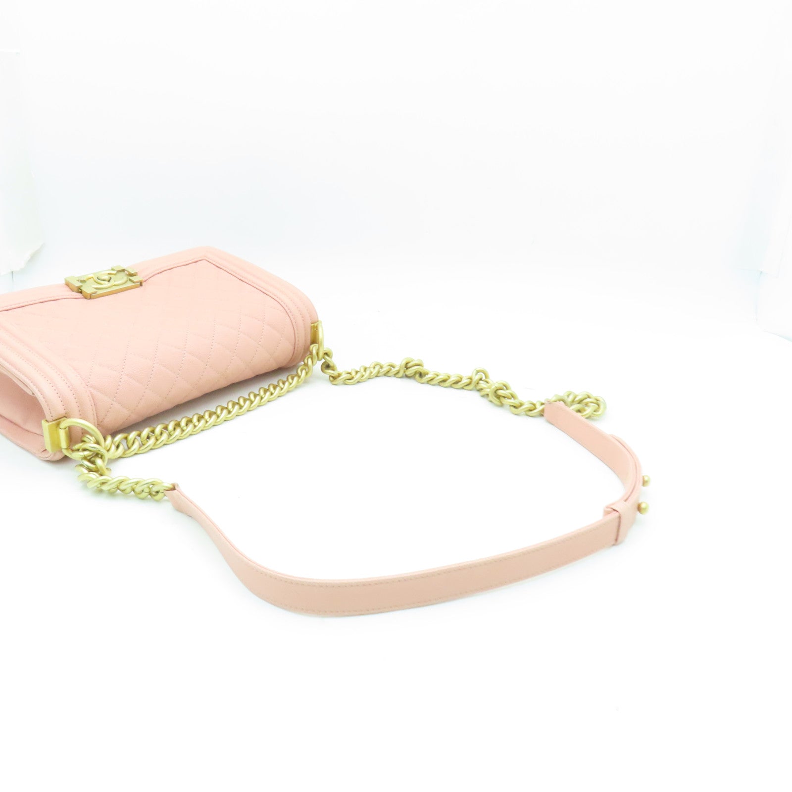 CHANEL **【激減優惠】菱格Caviar皮革Boy Chanel金扣鏈帶肩背袋粉紅色