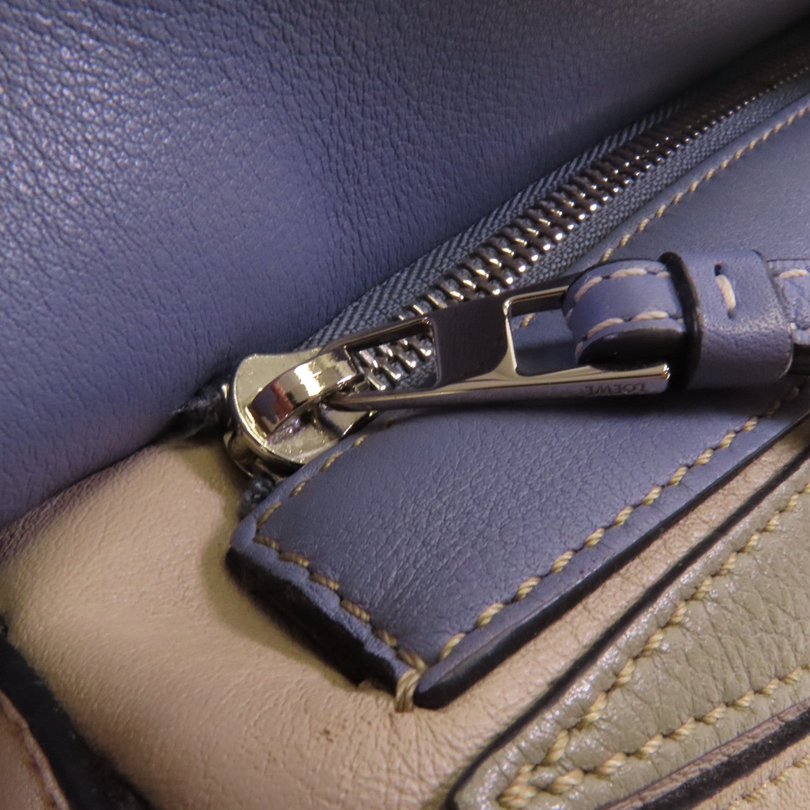 LOEWE 牛皮皮革Loewe Puzzle Bag Small銀扣手挽肩背兩用袋