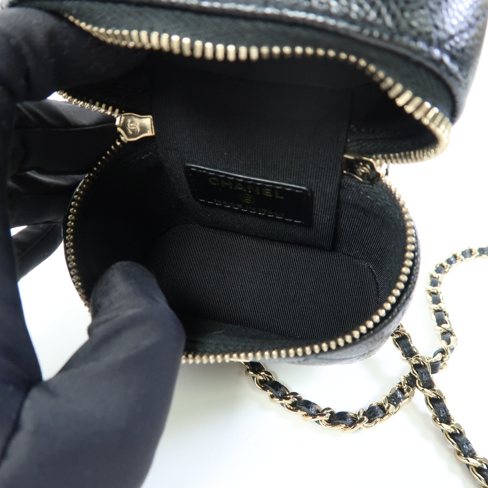 CHANEL 牛皮皮革Vanity Case金扣鏈帶肩背袋