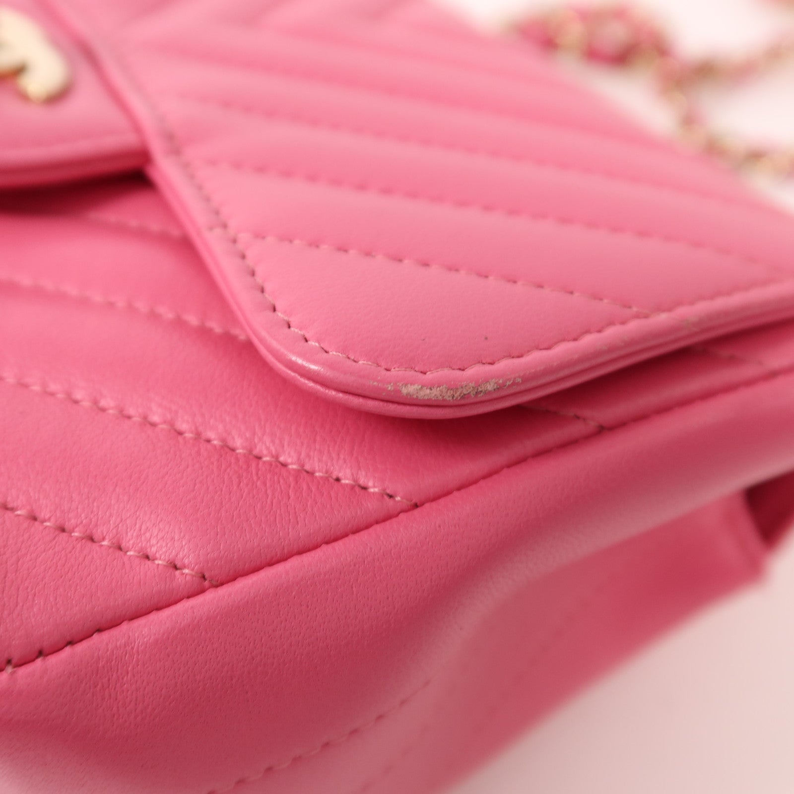 CHANEL 羊皮皮革Mini Classic 17金扣鏈帶肩背袋