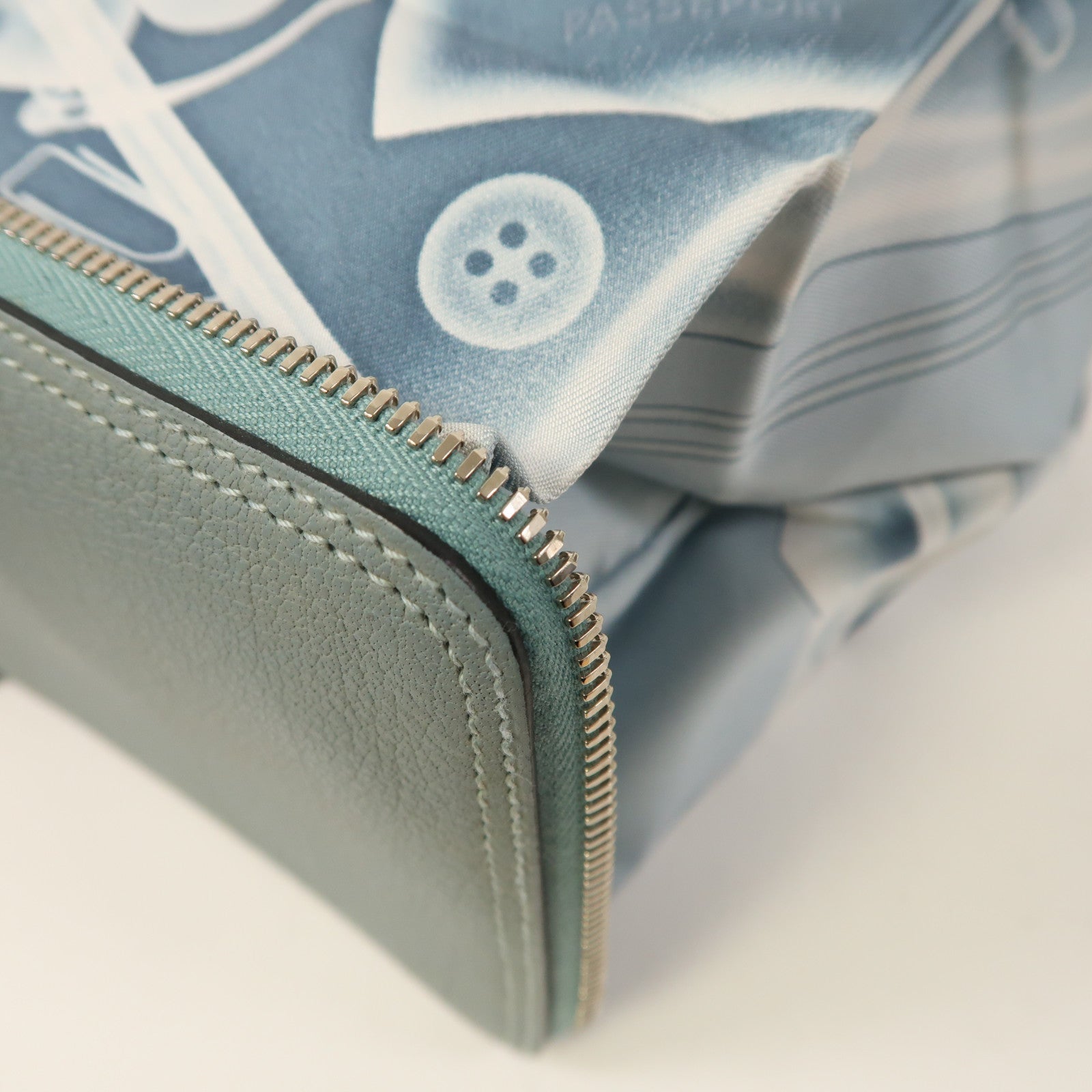 HERMES 絲質/Cherve皮革Silk Pop Eco Bag銀扣肩背袋淺藍色