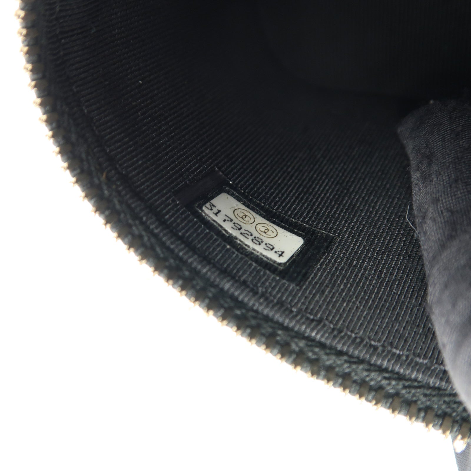 CHANEL 牛皮皮革Vanity Case金扣鏈帶肩背袋