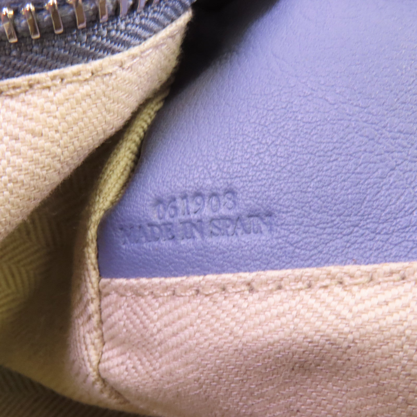LOEWE 牛皮皮革Loewe Puzzle Bag Small銀扣手挽肩背兩用袋