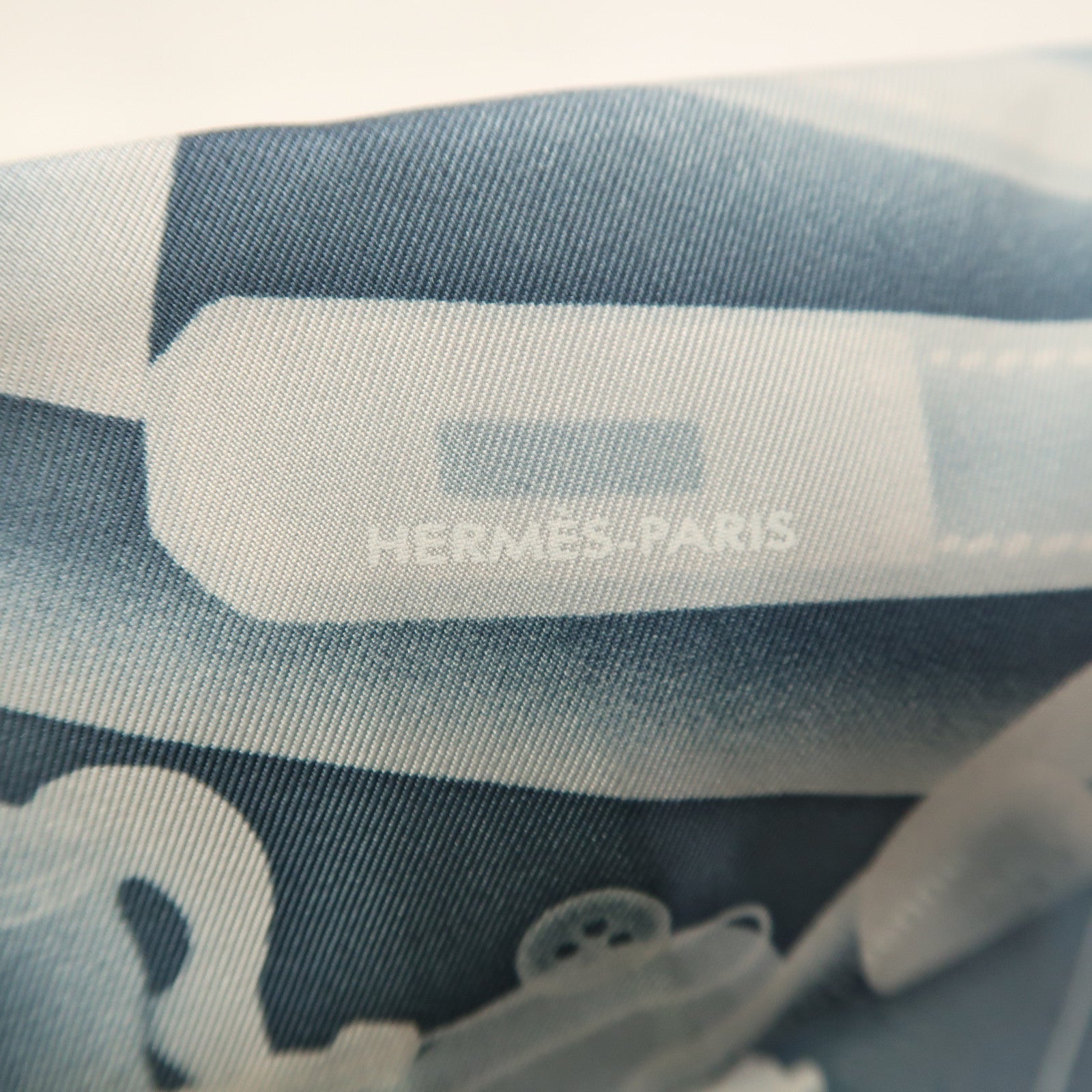HERMES 絲質/Cherve皮革Silk Pop Eco Bag銀扣肩背袋淺藍色