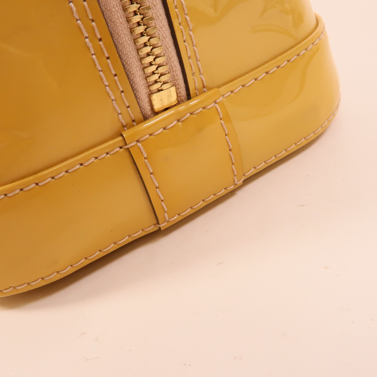 LOUIS VUITTON Monogram Vernis Alma PM金扣手挽袋