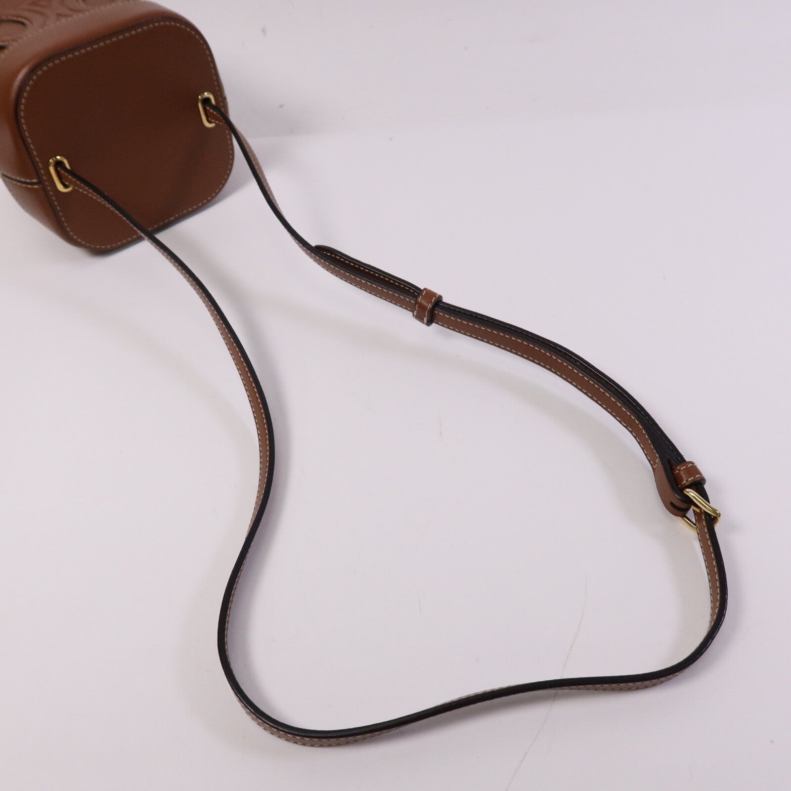 CELINE 【激減優惠】牛皮皮革Small Box Cuir金扣肩背袋
