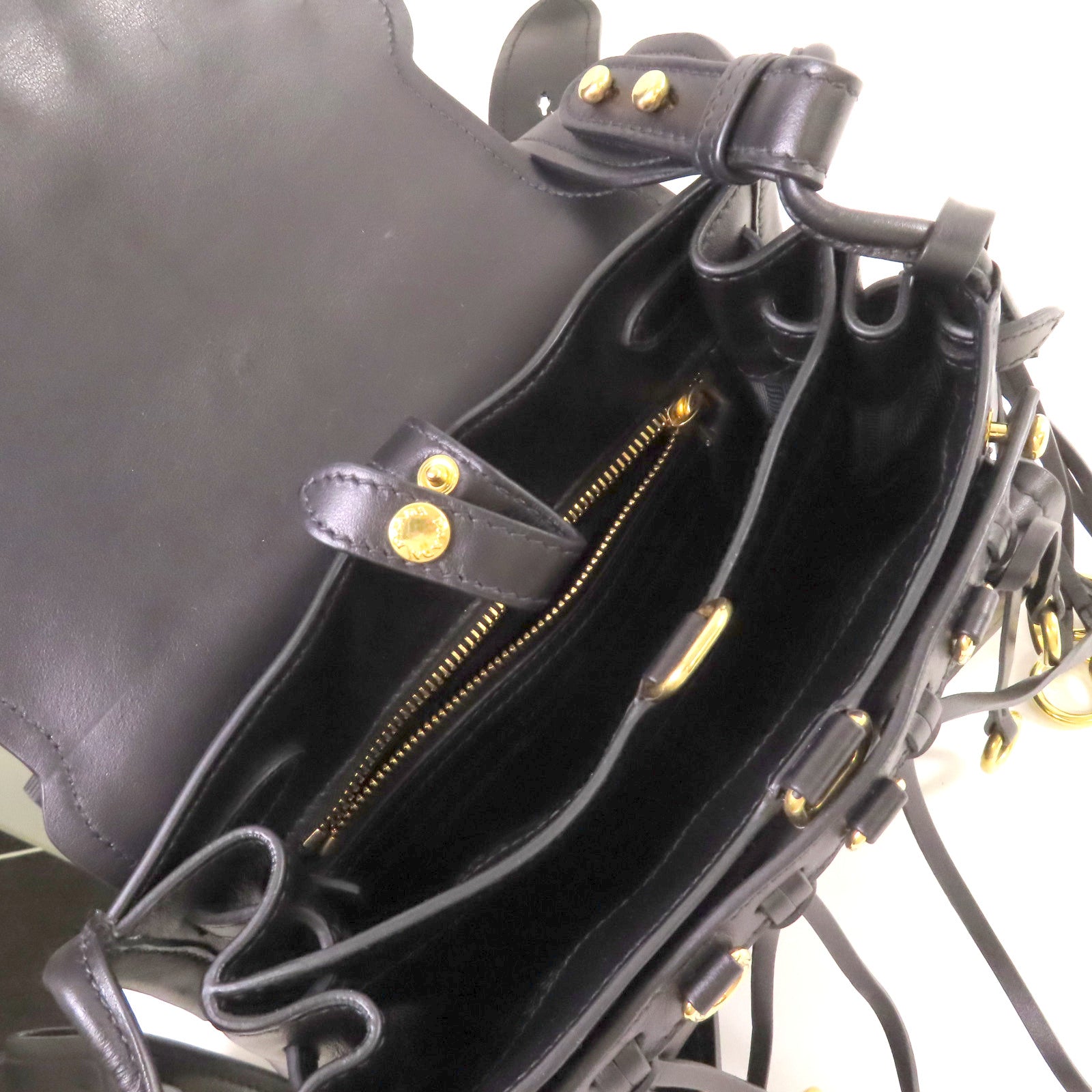 PRADA Saffiano皮革Corsaire Shoulder Bag金扣肩背袋黑色