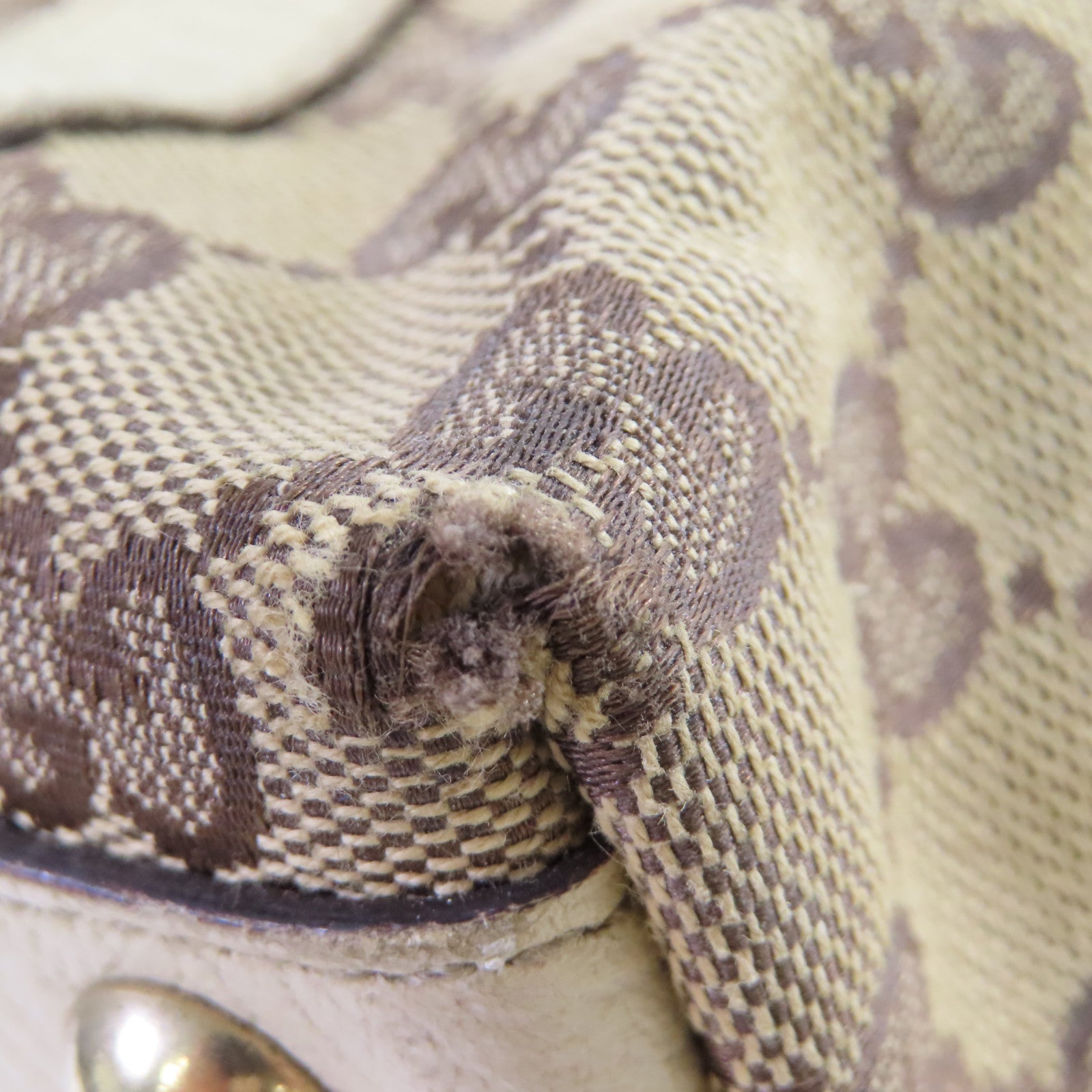 GUCCI GG帆布Shoulder Bag金扣肩背袋啡色/白色