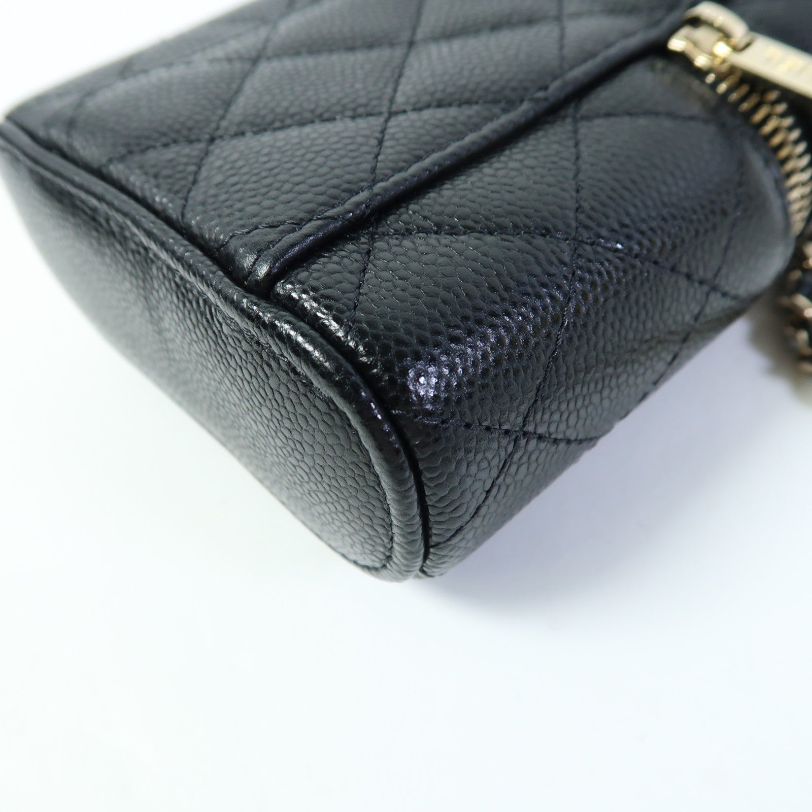 CHANEL 牛皮皮革Vanity Case金扣鏈帶肩背袋