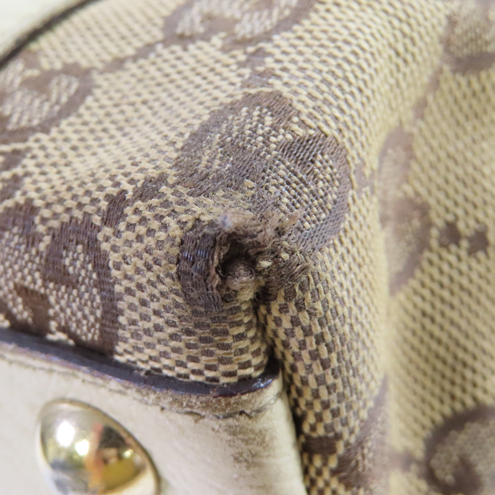 GUCCI GG帆布Shoulder Bag金扣肩背袋啡色/白色