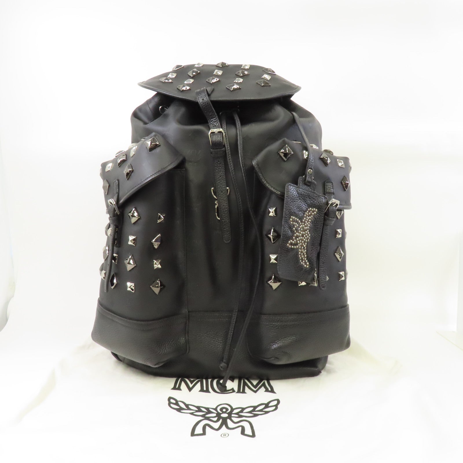 MCM 尼龍Rucksack銀扣背包黑色