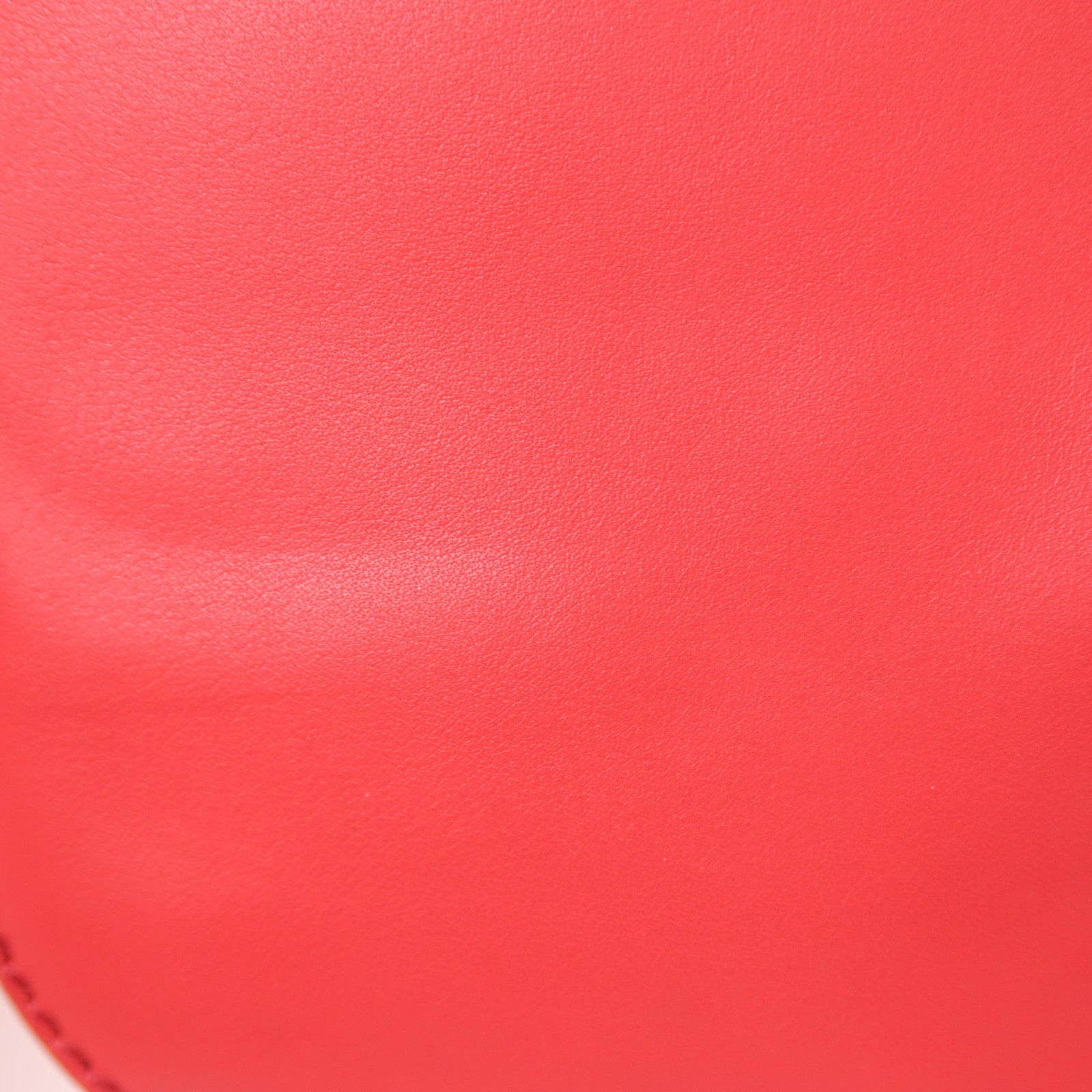 Valentino 牛皮皮革Shoulder Bag金扣鏈帶肩背袋