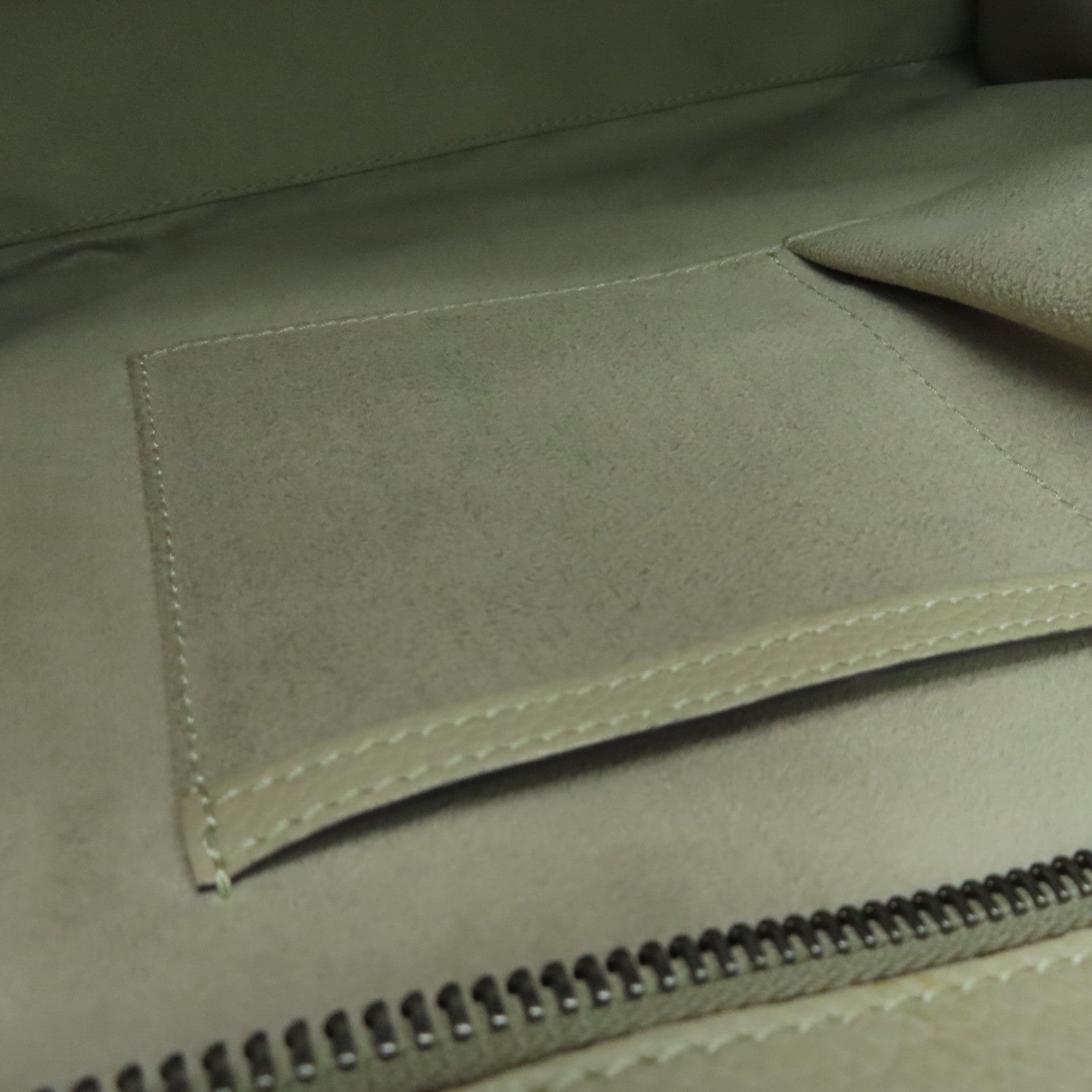 CELINE 【激減優惠】牛皮皮革Nano Hand Bag銀扣手挽袋杏色