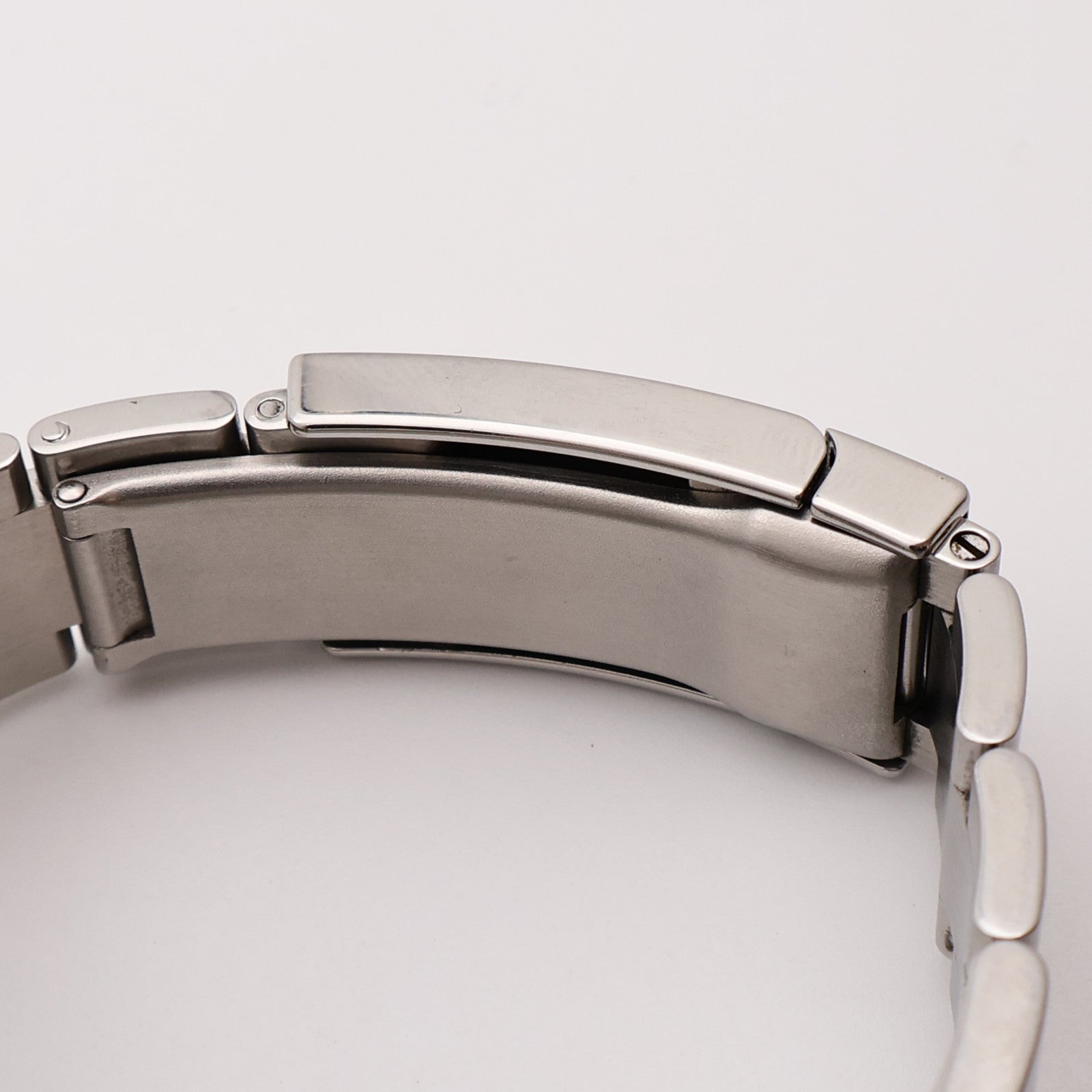 ROLEX Oyster Perpetual 116000