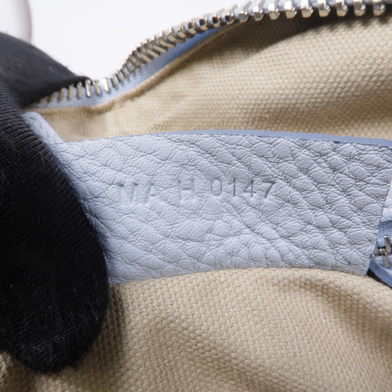 GIVENCHY 牛皮皮革2Way Shoulder Bag銀扣手挽肩背兩用袋