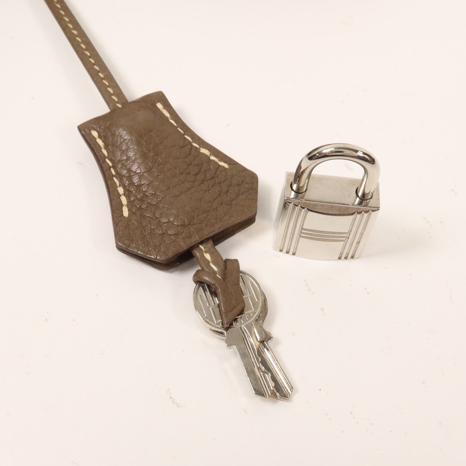 HERMES Clemence皮革Bolide 31手挽袋Etoupe